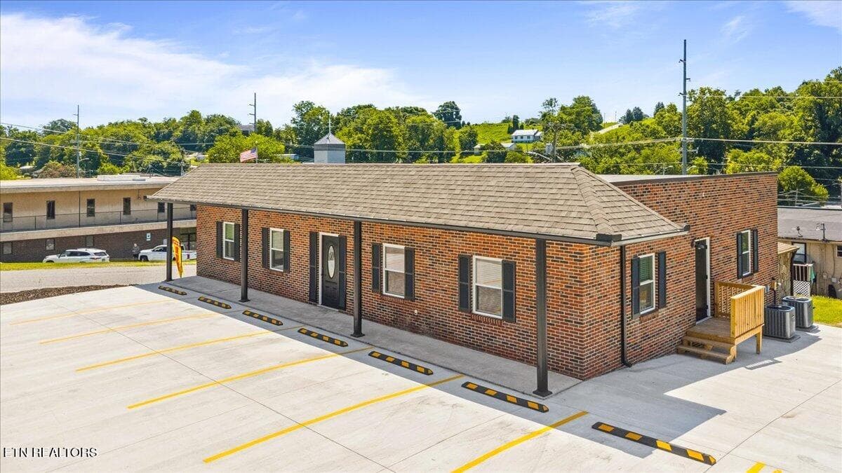 08-105 Church Alley - 105 Church Alley A, Jacksboro, TN 37757, Jacksboro