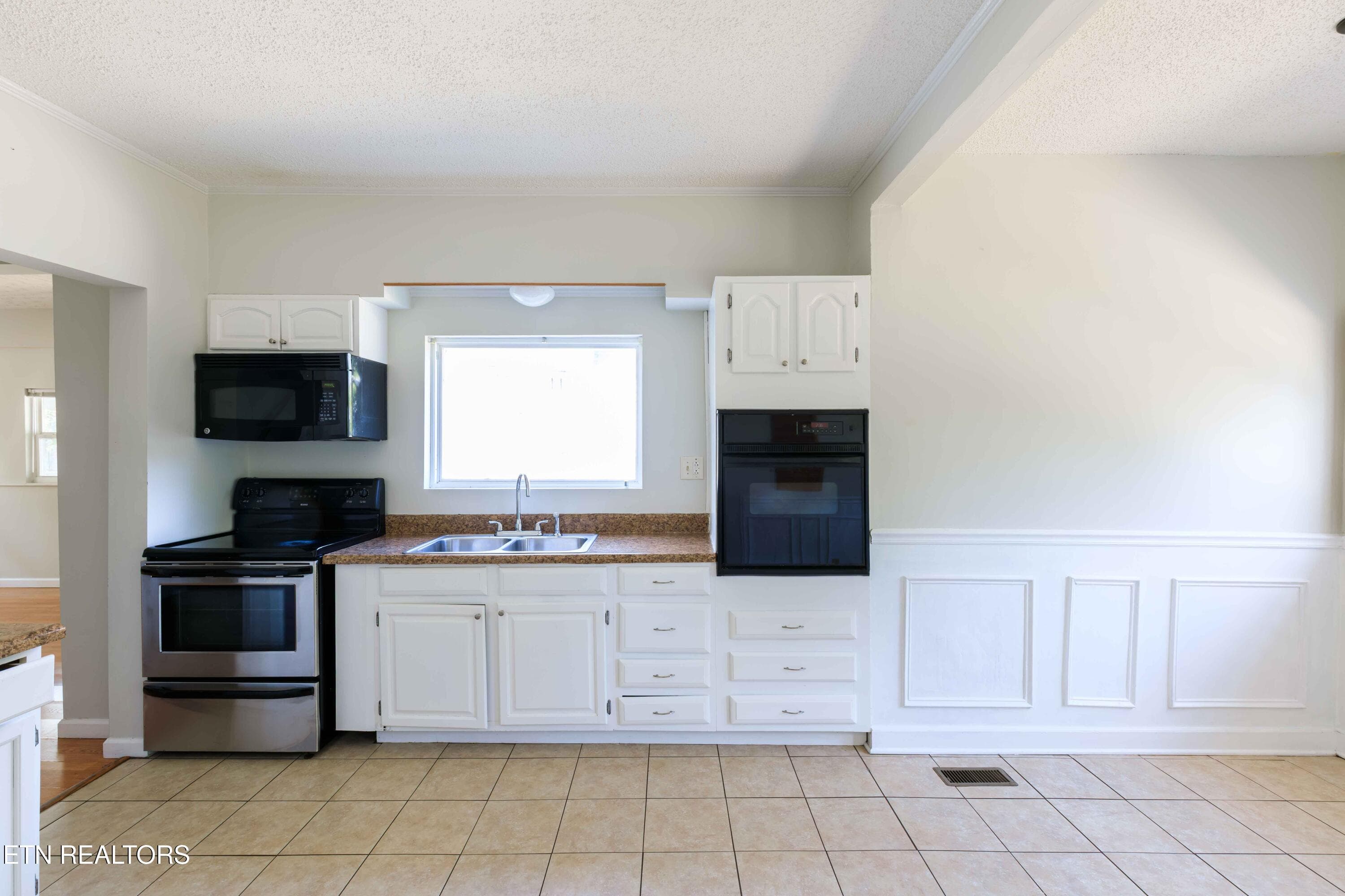 3300 Sevier Avenue - 3300 Sevier Ave, Knoxville, TN 37920, Knoxville