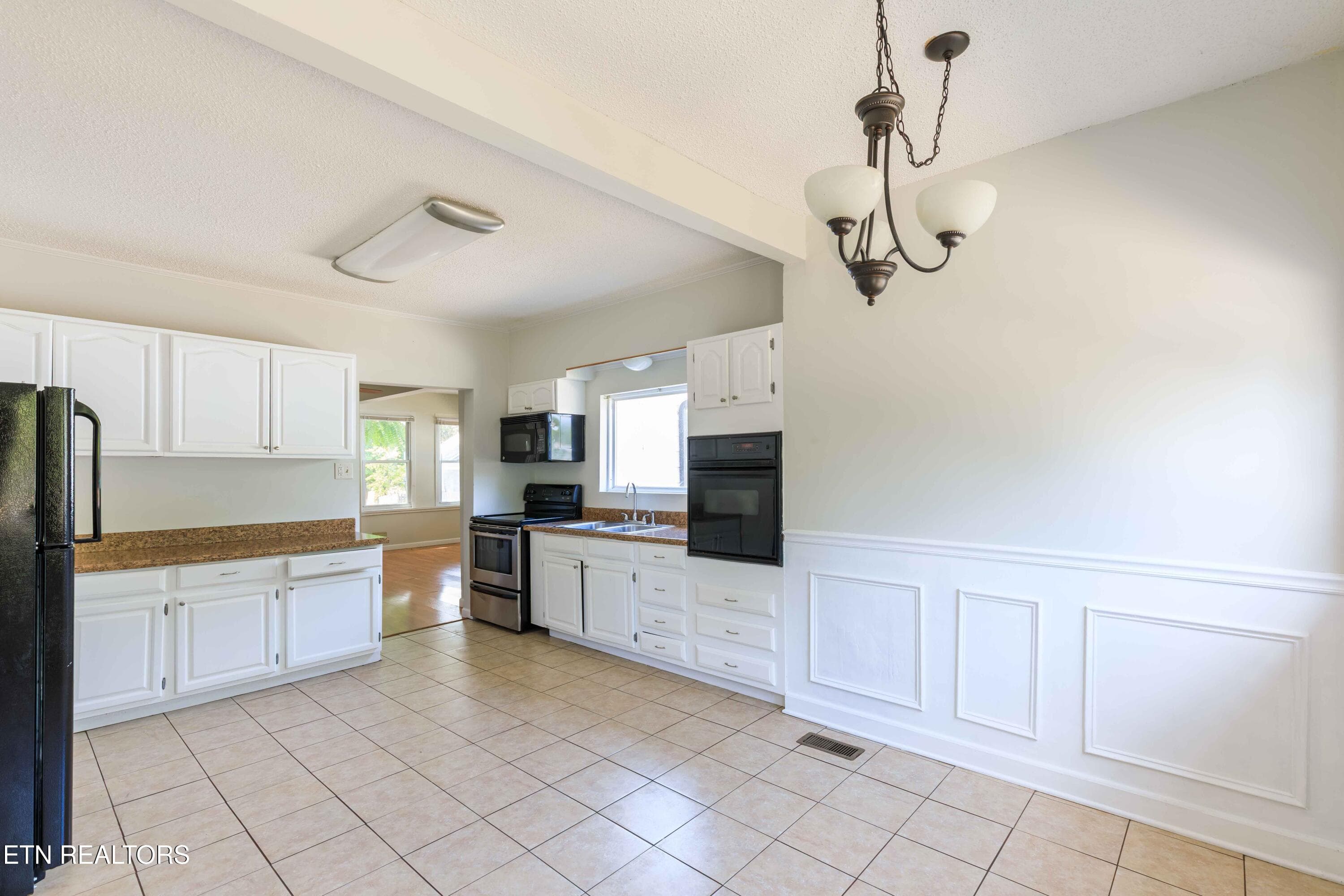 3300 Sevier Avenue - 3300 Sevier Ave, Knoxville, TN 37920, Knoxville