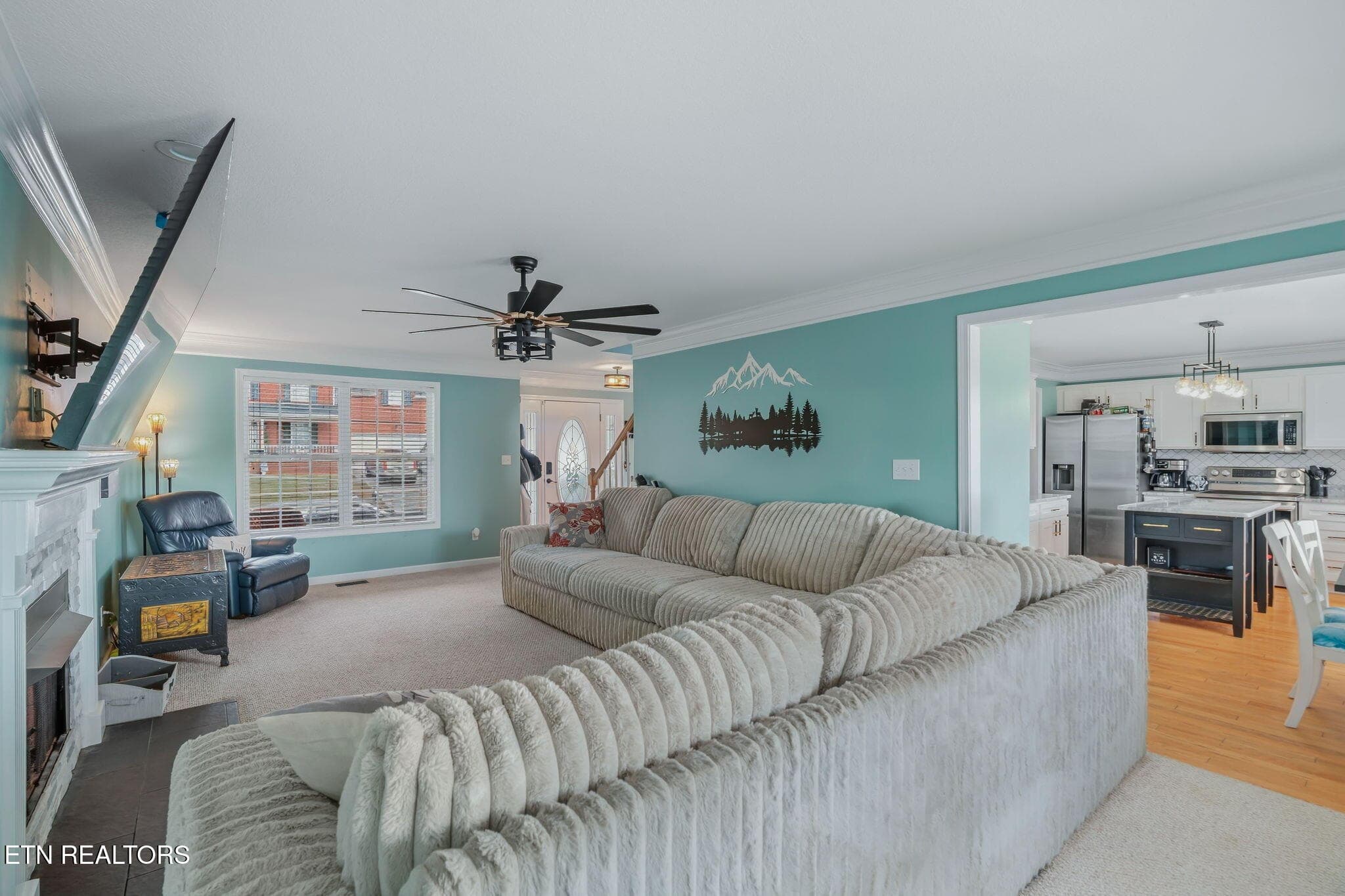 Living Room - 2135 Cedargreens Rd, Knoxville, TN 37924, Knoxville