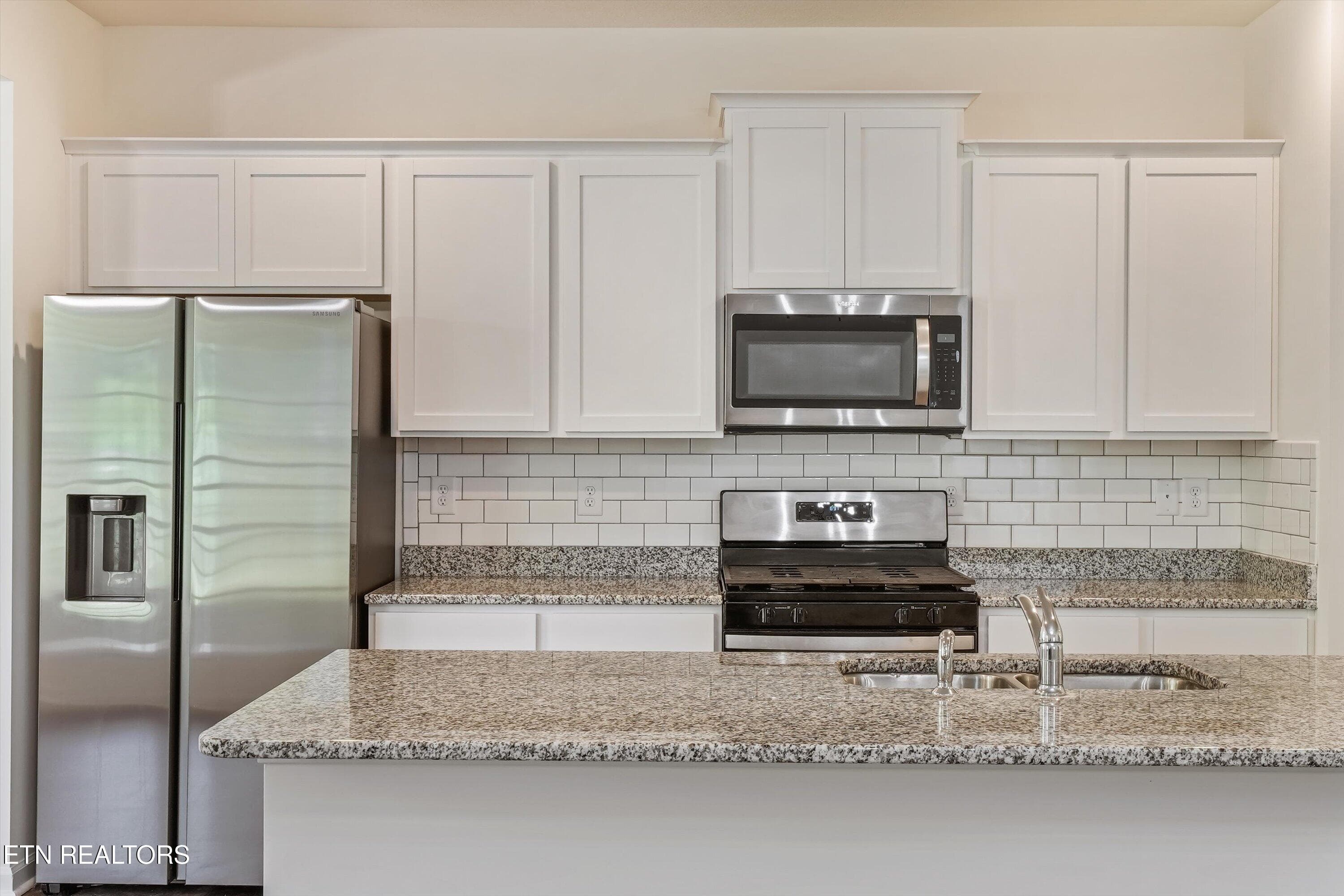 Granite Counters, New Tile Backsplash - 6341 Night Time Drive, Knoxville, TN 37931, Knoxville