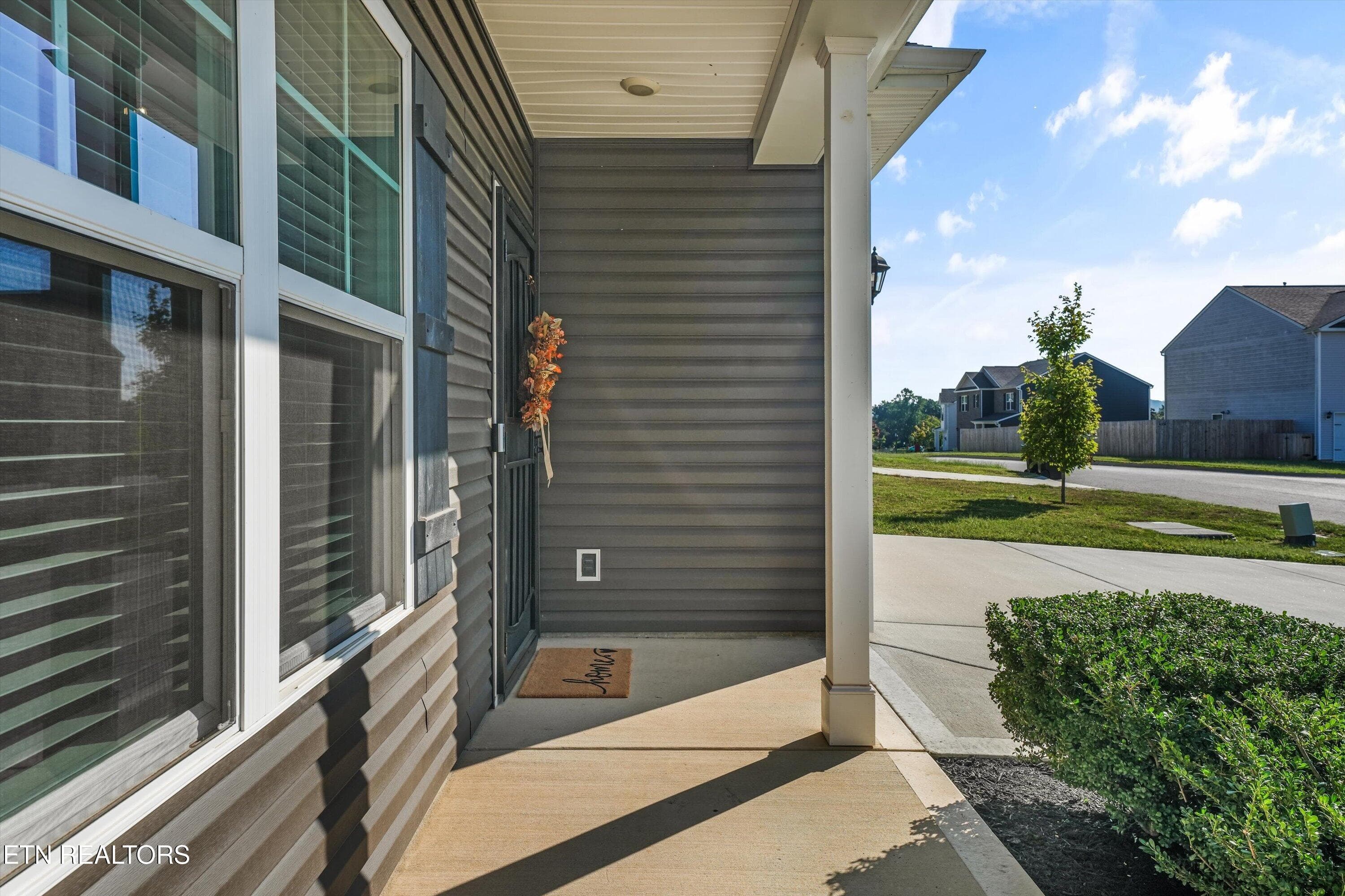 Covered Front Porch - 6341 Night Time Drive, Knoxville, TN 37931, Knoxville