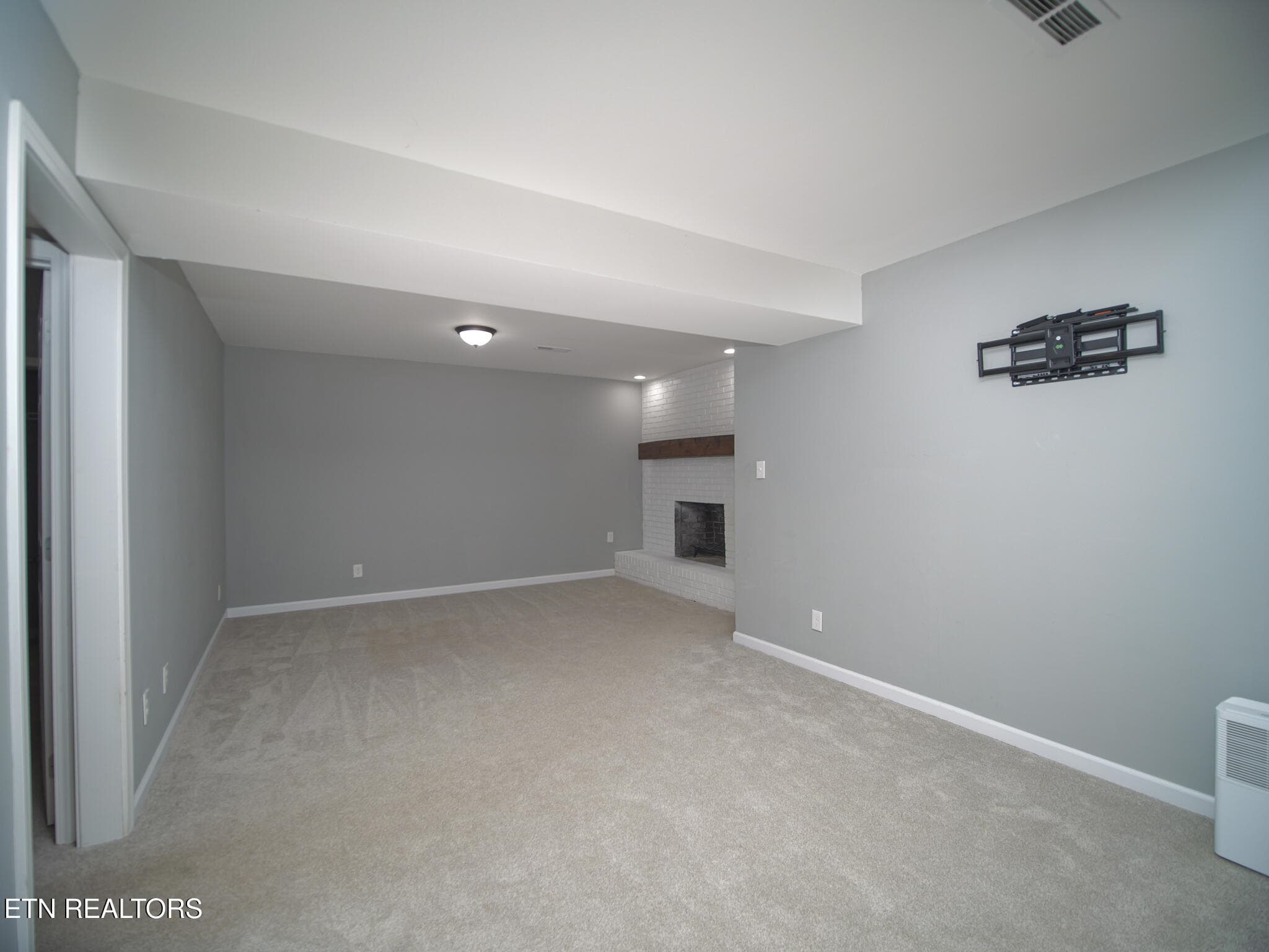 Basement Living - 3001 Walmar Drive, Knoxville, TN 37920, Knoxville