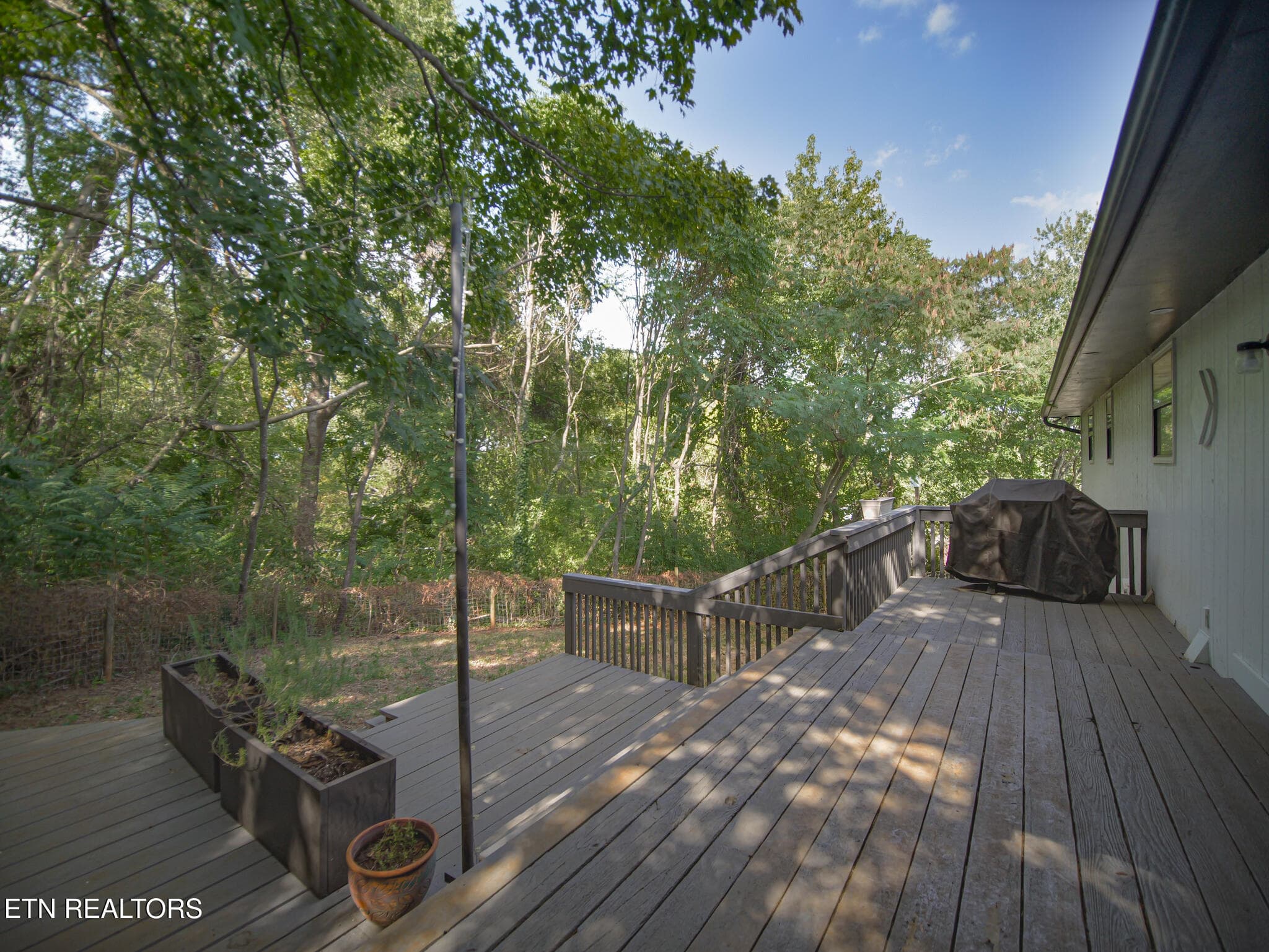 Back Deck - 3001 Walmar Drive, Knoxville, TN 37920, Knoxville