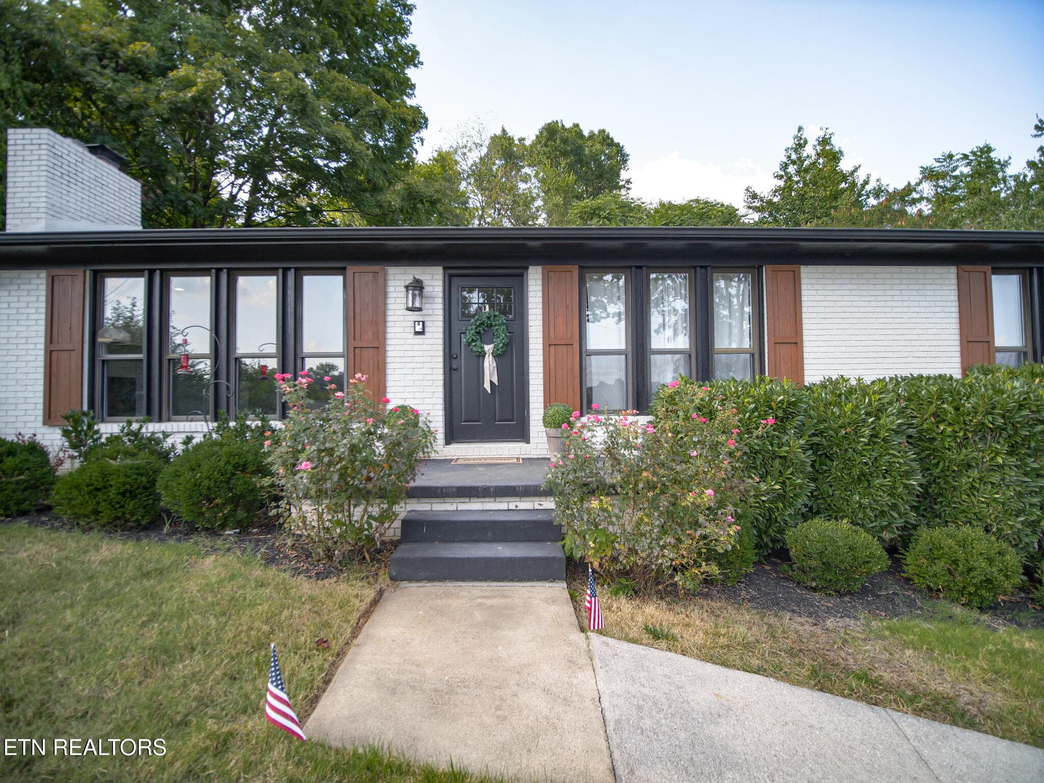 Front Walk Up - 3001 Walmar Drive, Knoxville, TN 37920, Knoxville