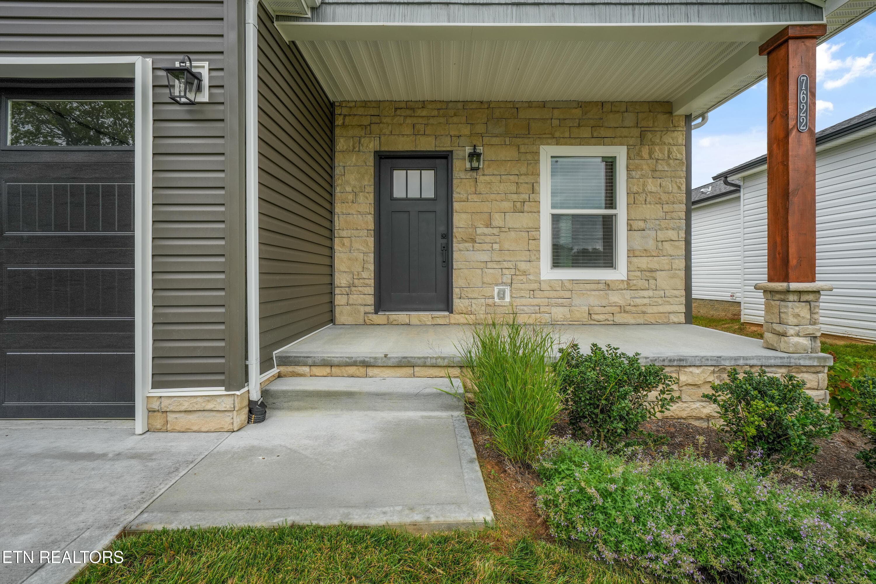 Front Porch - 7622 Sycamore Breeze Rd, Knoxville, TN 37920, Knoxville