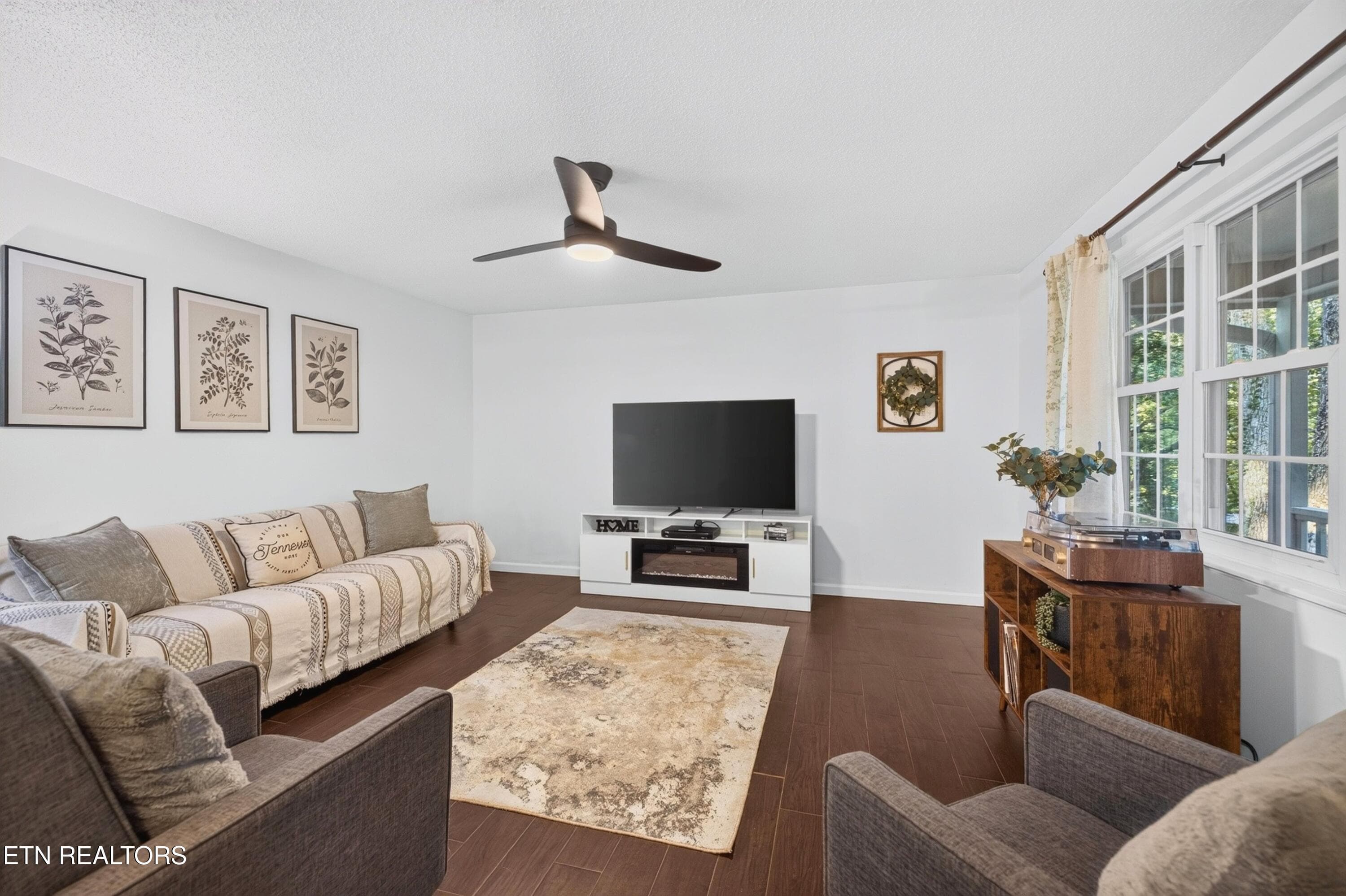 006-536ChisholmTrail-Knoxville-TN-37919- - 536 Chisholm Tr, Knoxville, TN 37919, Knoxville
