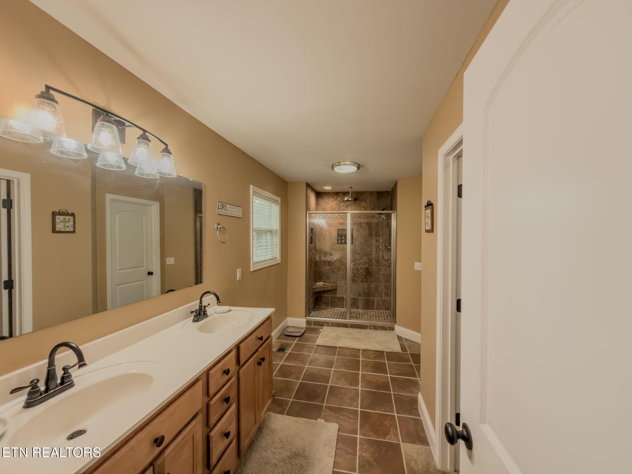 12-web-or-mls-IMG_0476 - 2169 Iris Lane, Rickman, TN 38580, Rickman