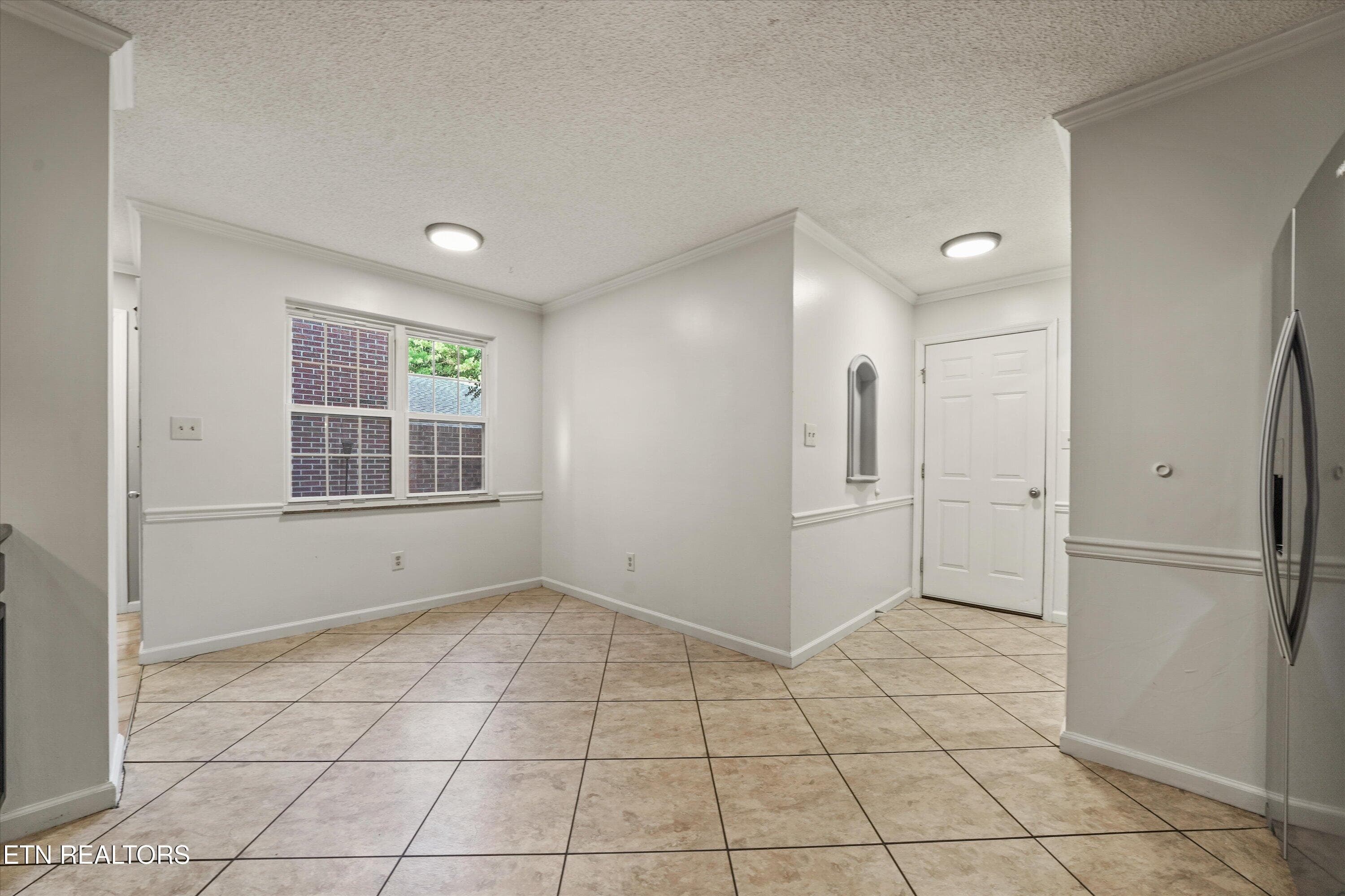 leading out to garage - 5032 Griffins Gate Lane, Knoxville, TN 37912, Knoxville