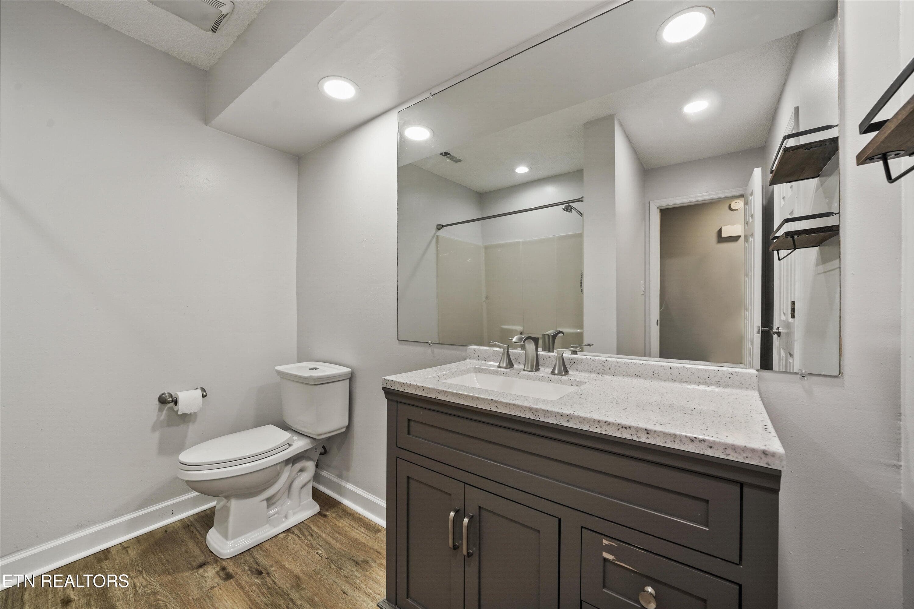 Bathroom 1 - 5032 Griffins Gate Lane, Knoxville, TN 37912, Knoxville