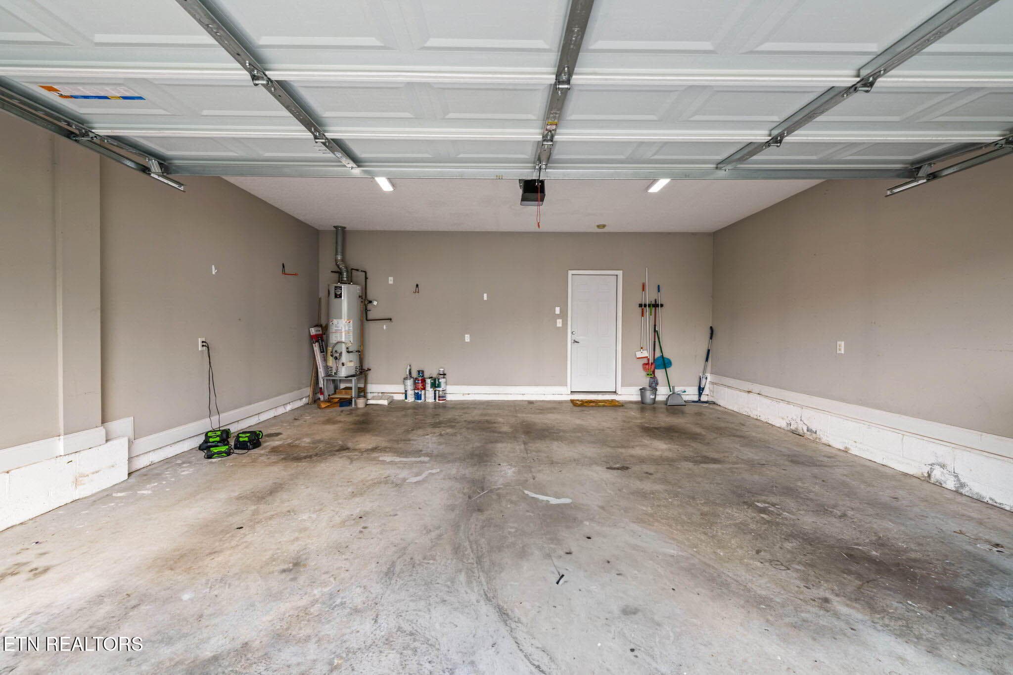 1-web-or-mls-NVL - 2625 Nicholas View Lane, Knoxville, TN 37931, Knoxville