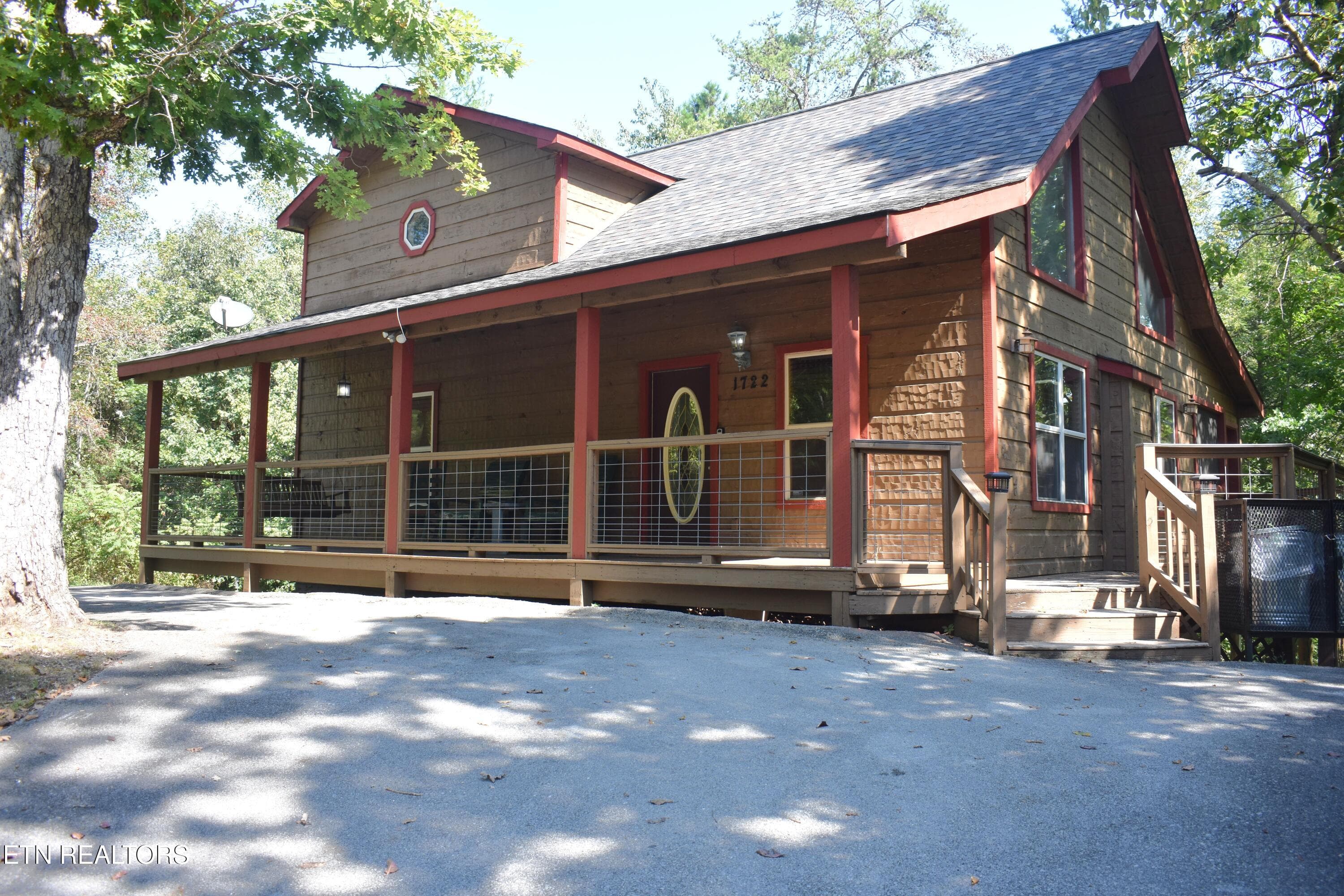 1722 Scenic Woods Way, Sevierville, TN 37876