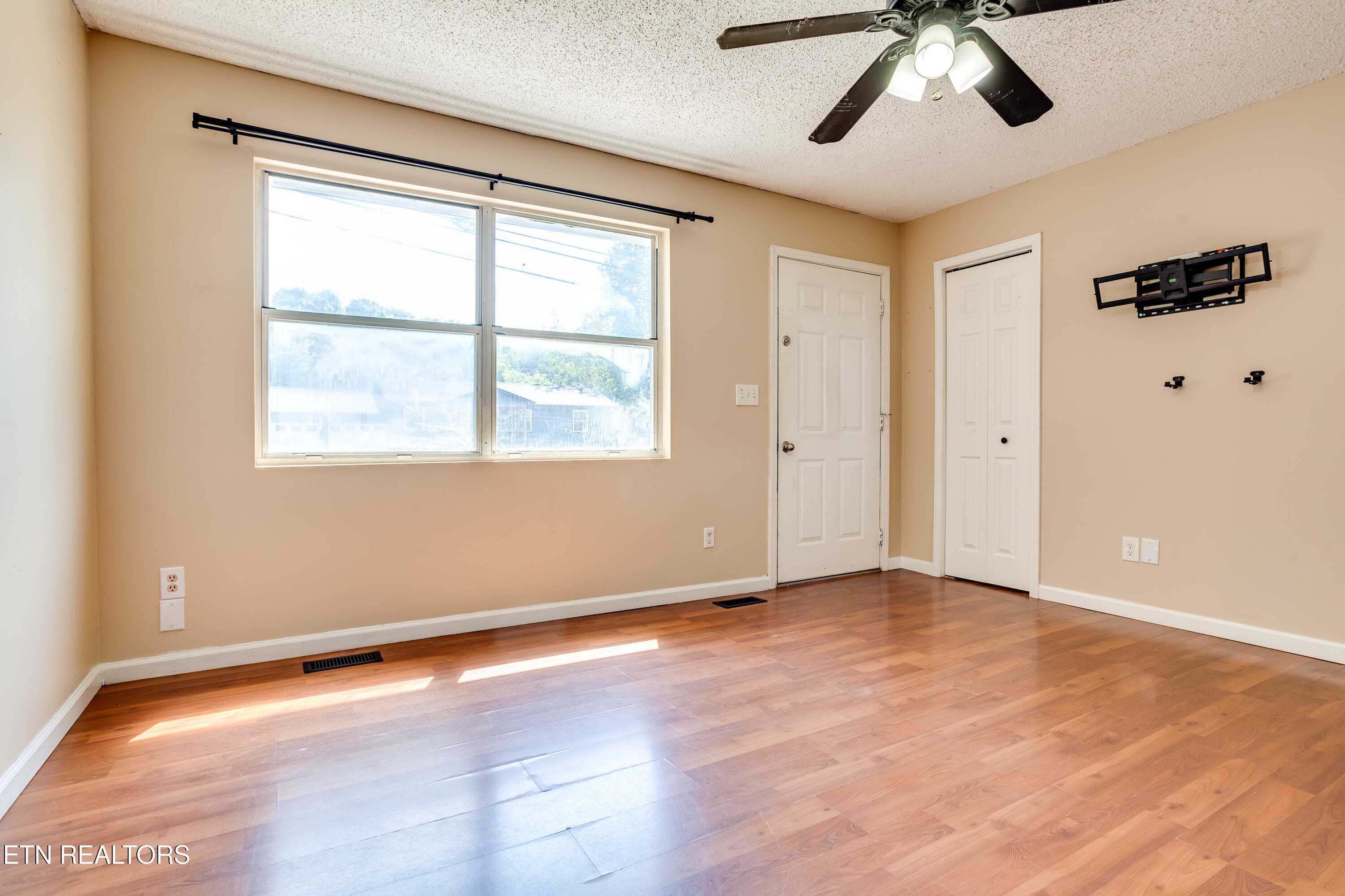 00820260917-2-3403WexgateRdKnoxvilleTn-S - 3403 Wexgate Rd, Knoxville, TN 37931, Knoxville