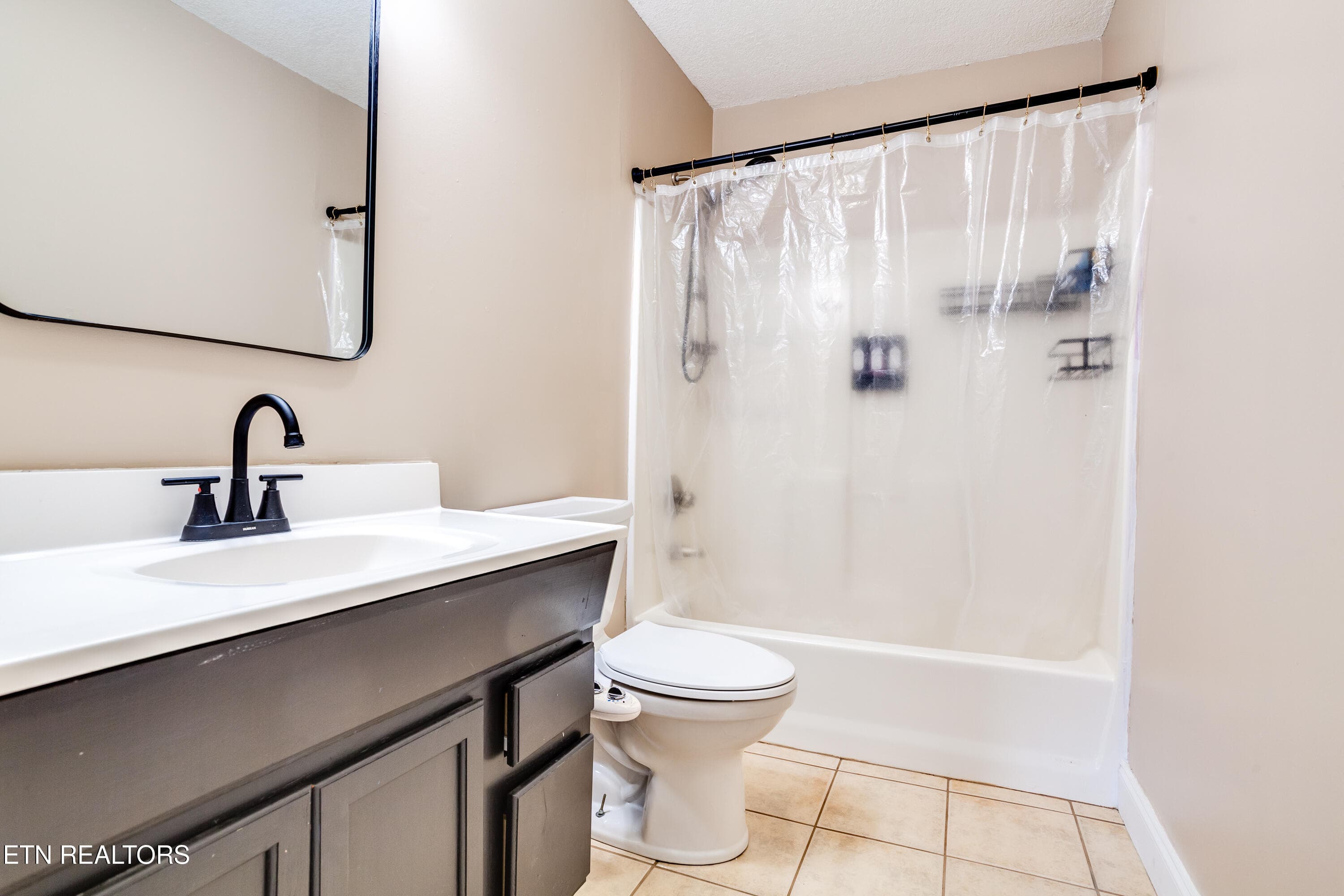 02120260917-2-3403WexgateRdKnoxvilleTn-S - 3403 Wexgate Rd, Knoxville, TN 37931, Knoxville
