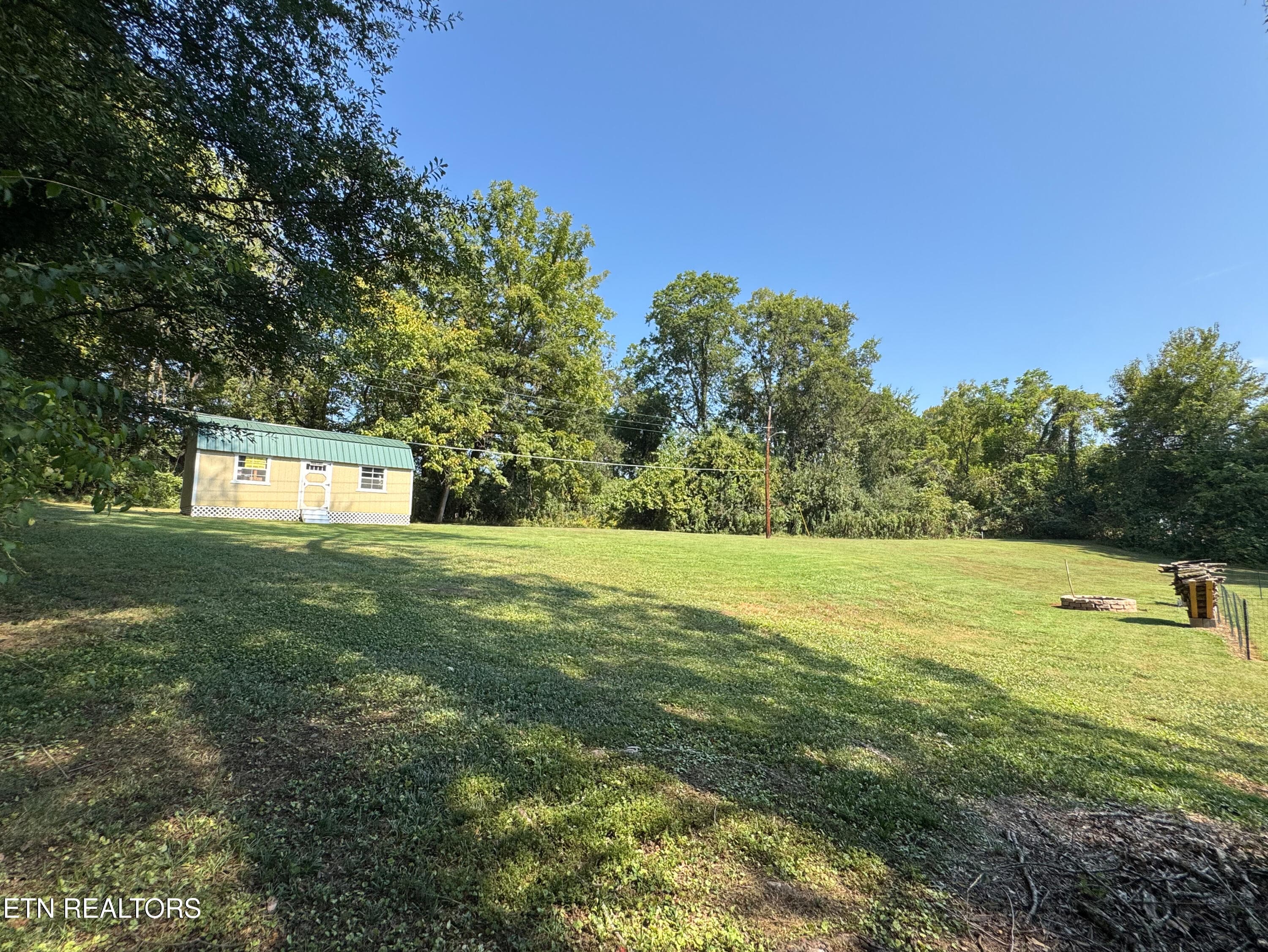 Yard4 - 2643 Delrose Drive, Knoxville, TN 37914, Knoxville