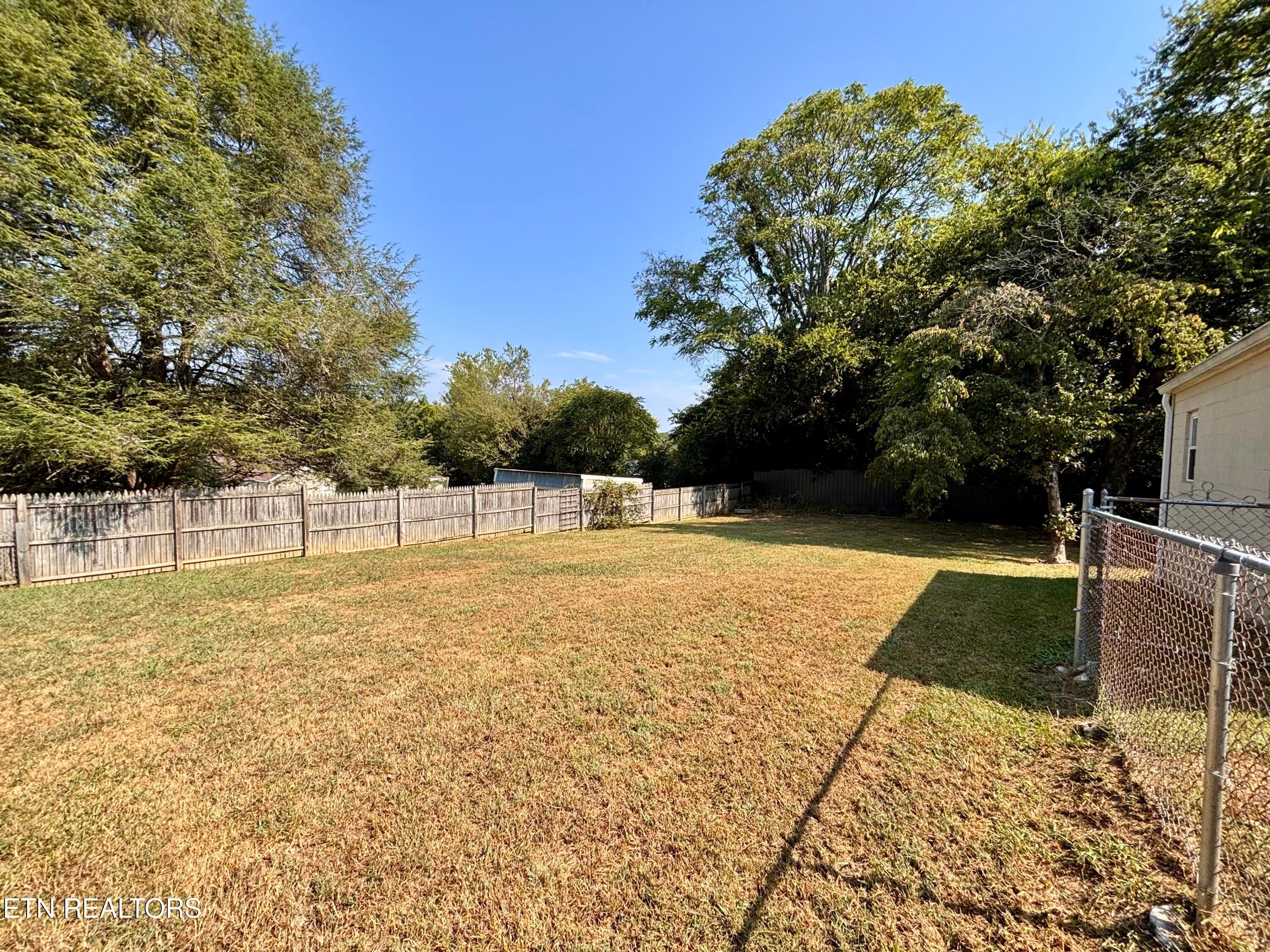 IMG_3605 - 1400 Leconte Rd, Knoxville, TN 37914, Knoxville