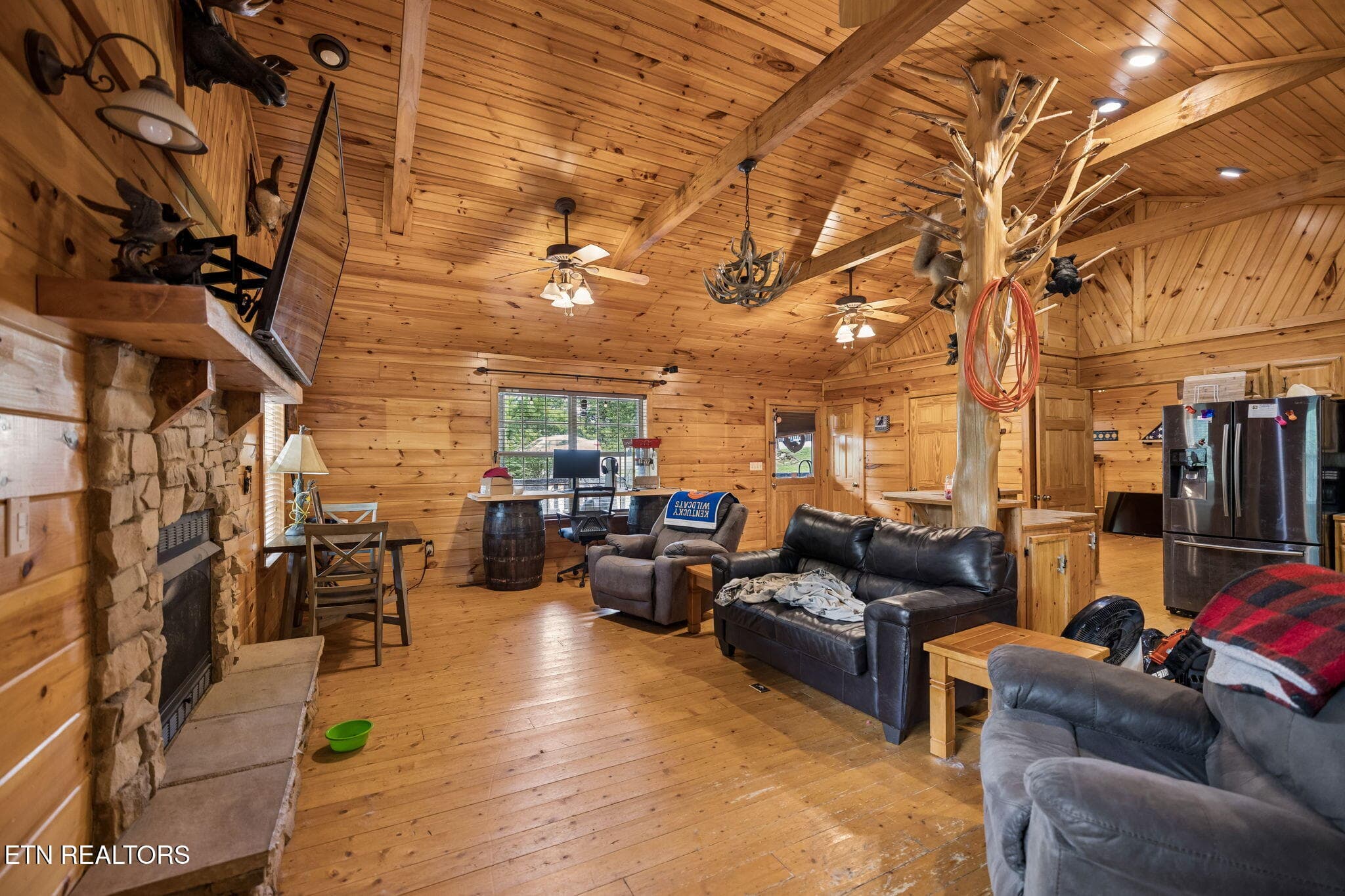 16-369 Oak Lake Dr-016 - 369 Oak Lake Drive, Sevierville, TN 37876, Sevierville