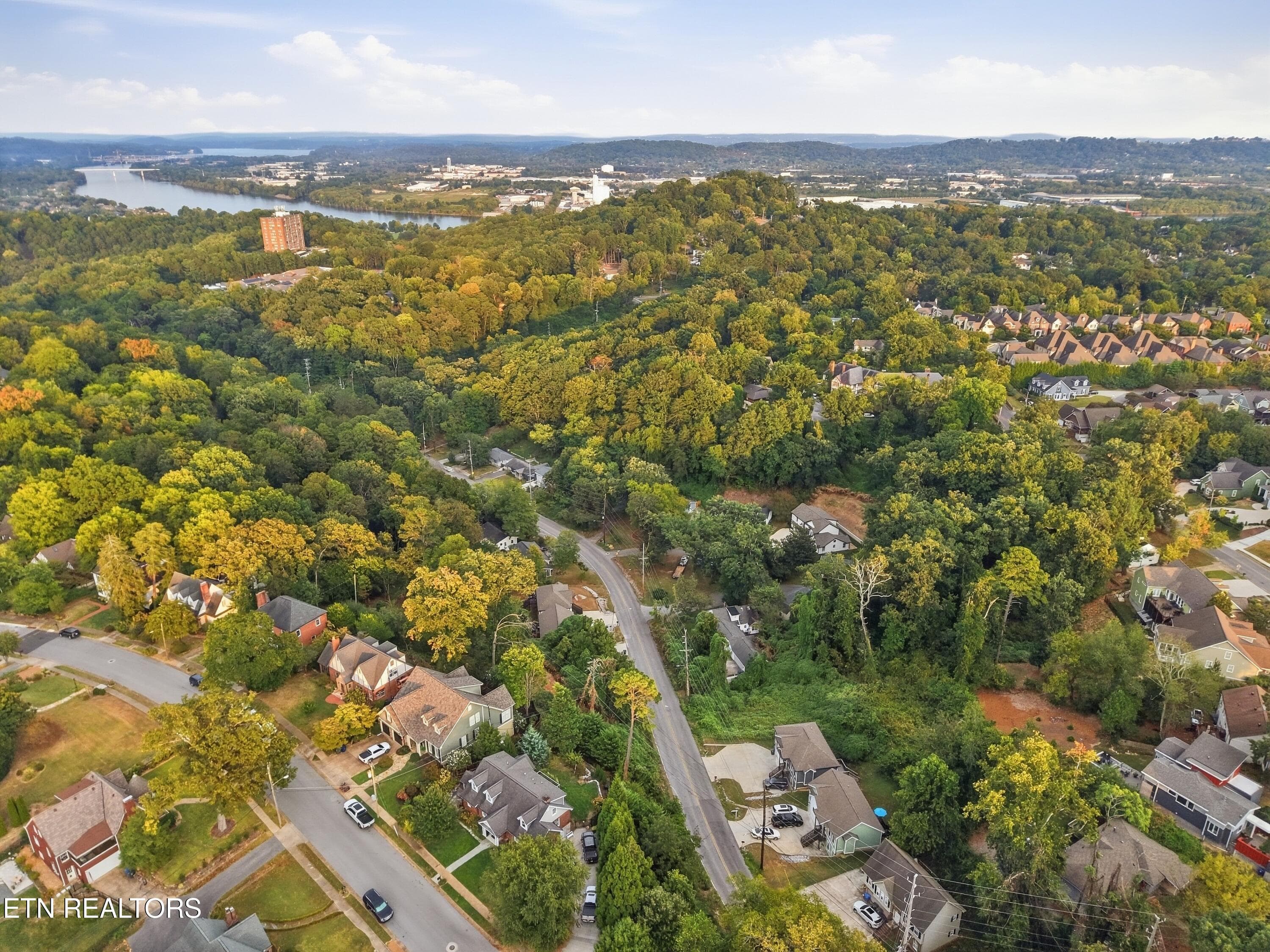 45_dji_20260918190256_0025_d - 1020 Fernway Rd, Chattanooga, TN 37405, Chattanooga
