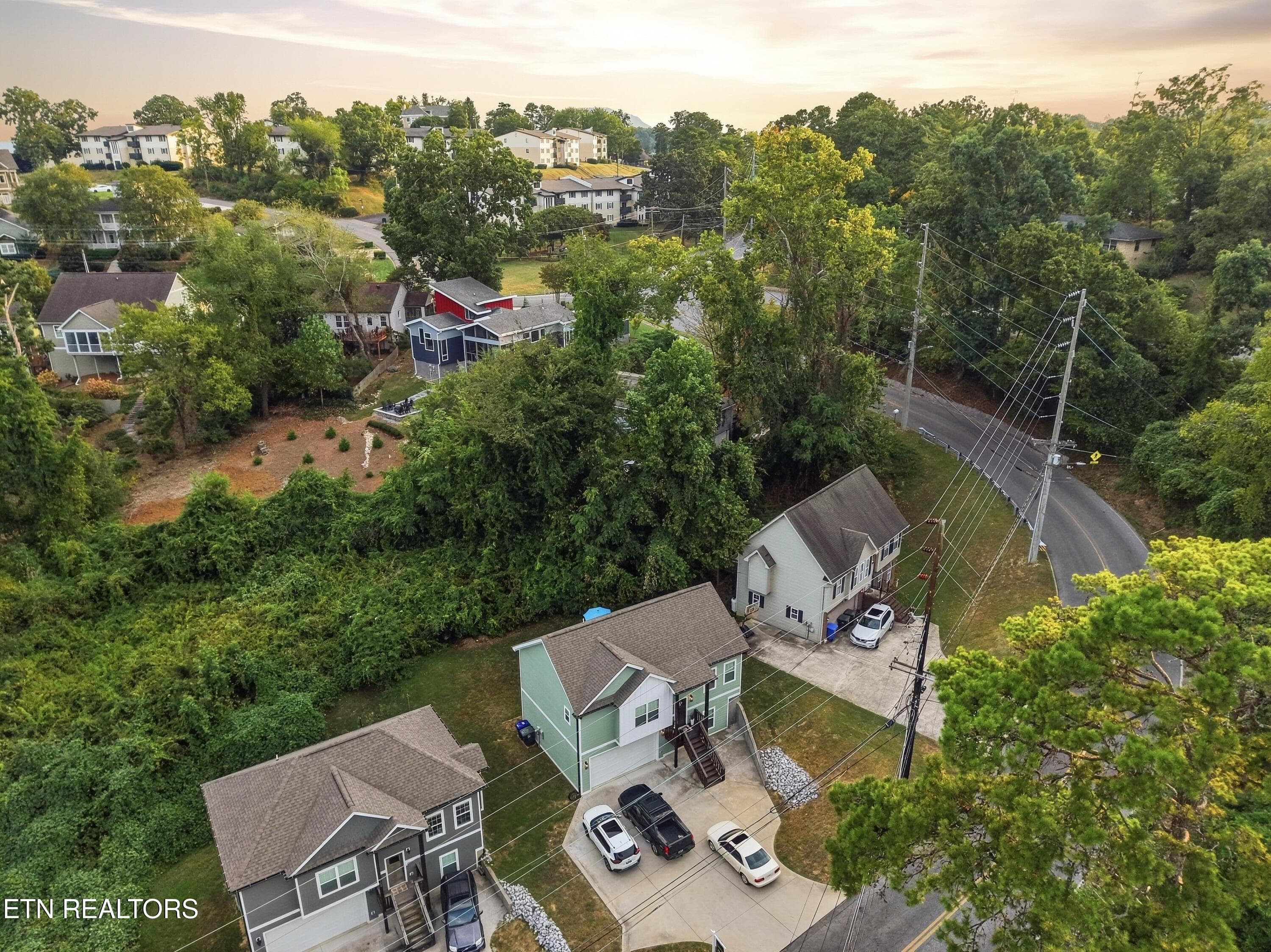 43_dji_20260918190126_0018_d - 1020 Fernway Rd, Chattanooga, TN 37405, Chattanooga