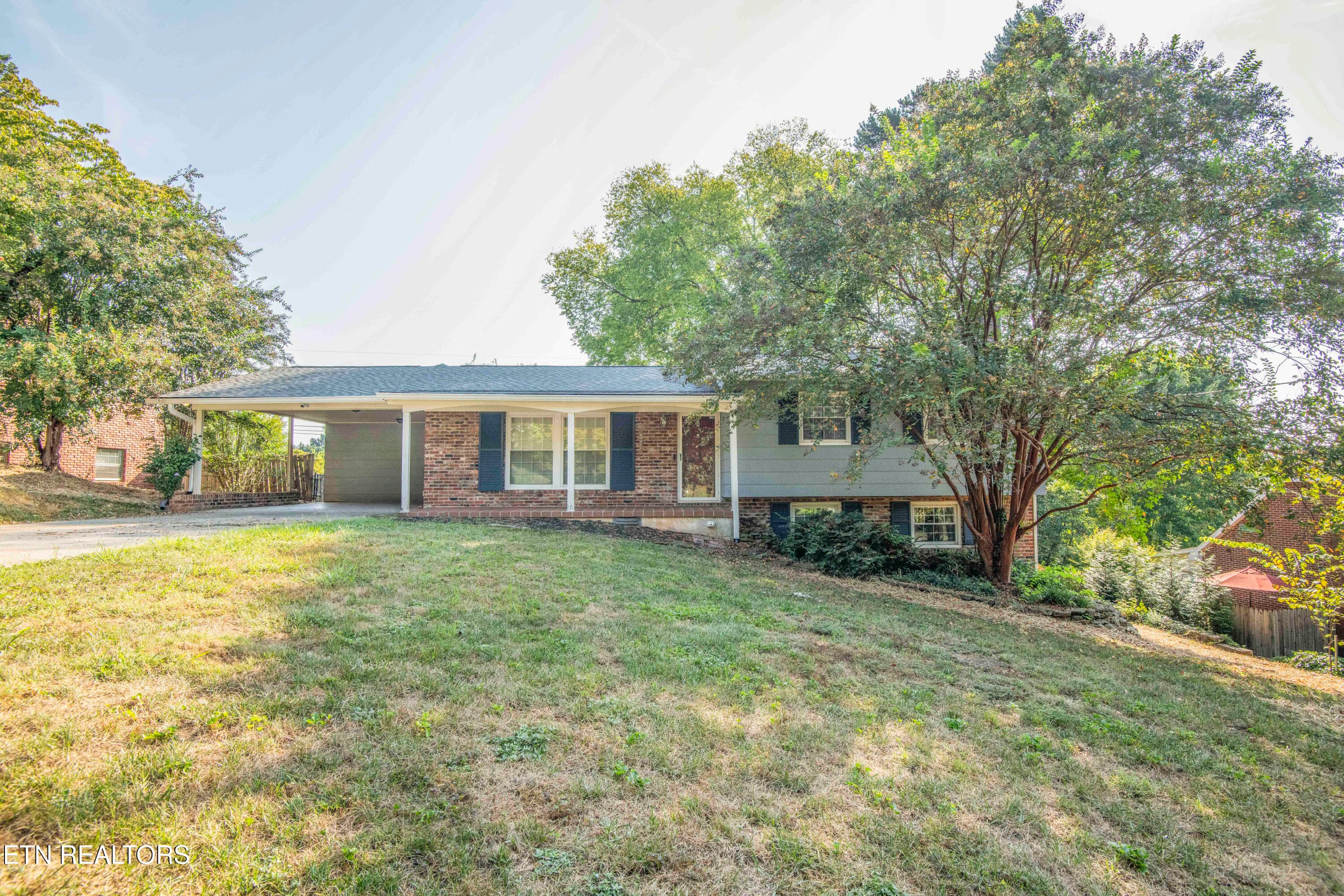 Front - 7608 Sabre Drive, Knoxville, TN 37919, Knoxville