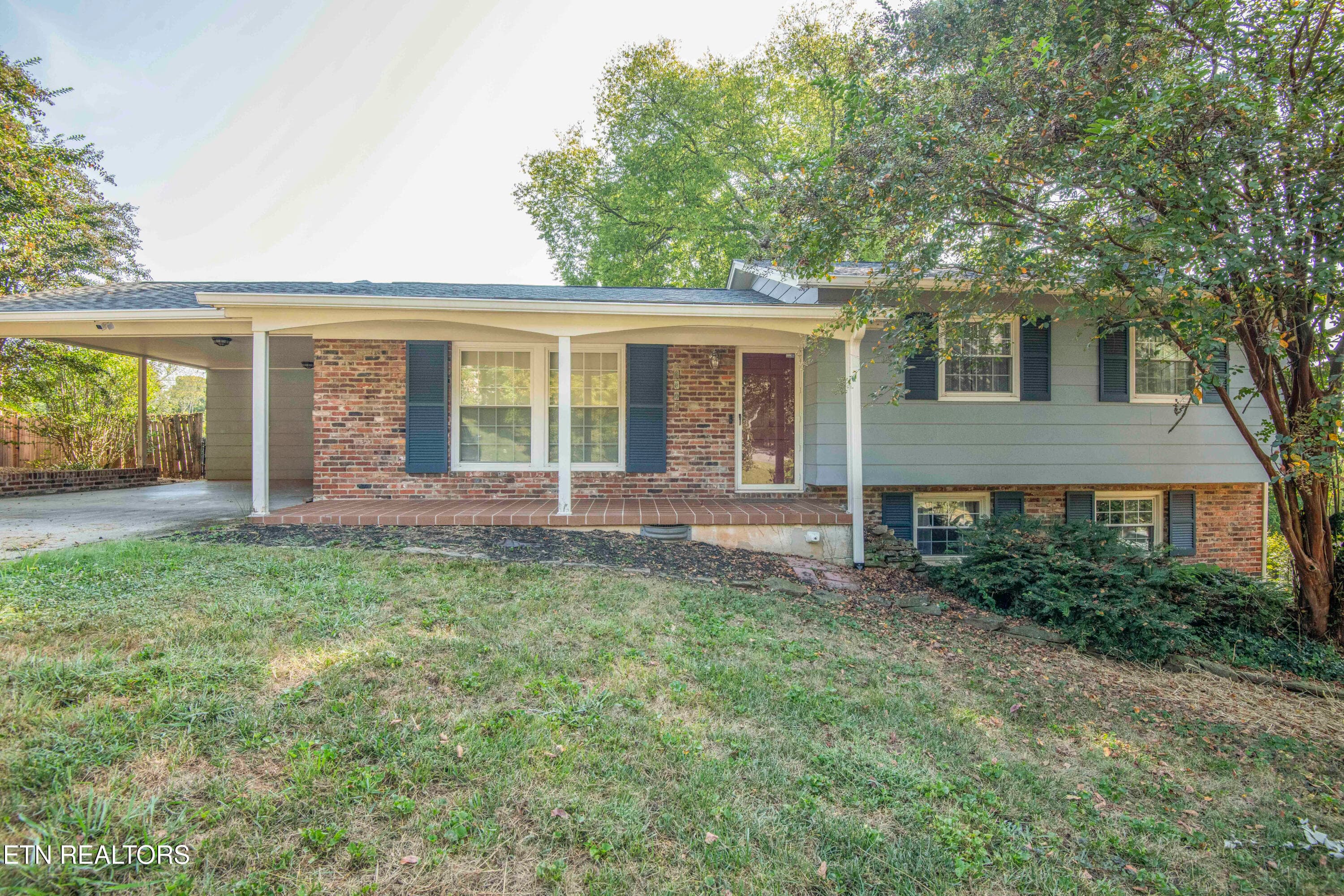 7608 Sabre Drive, Knoxville, TN 37919