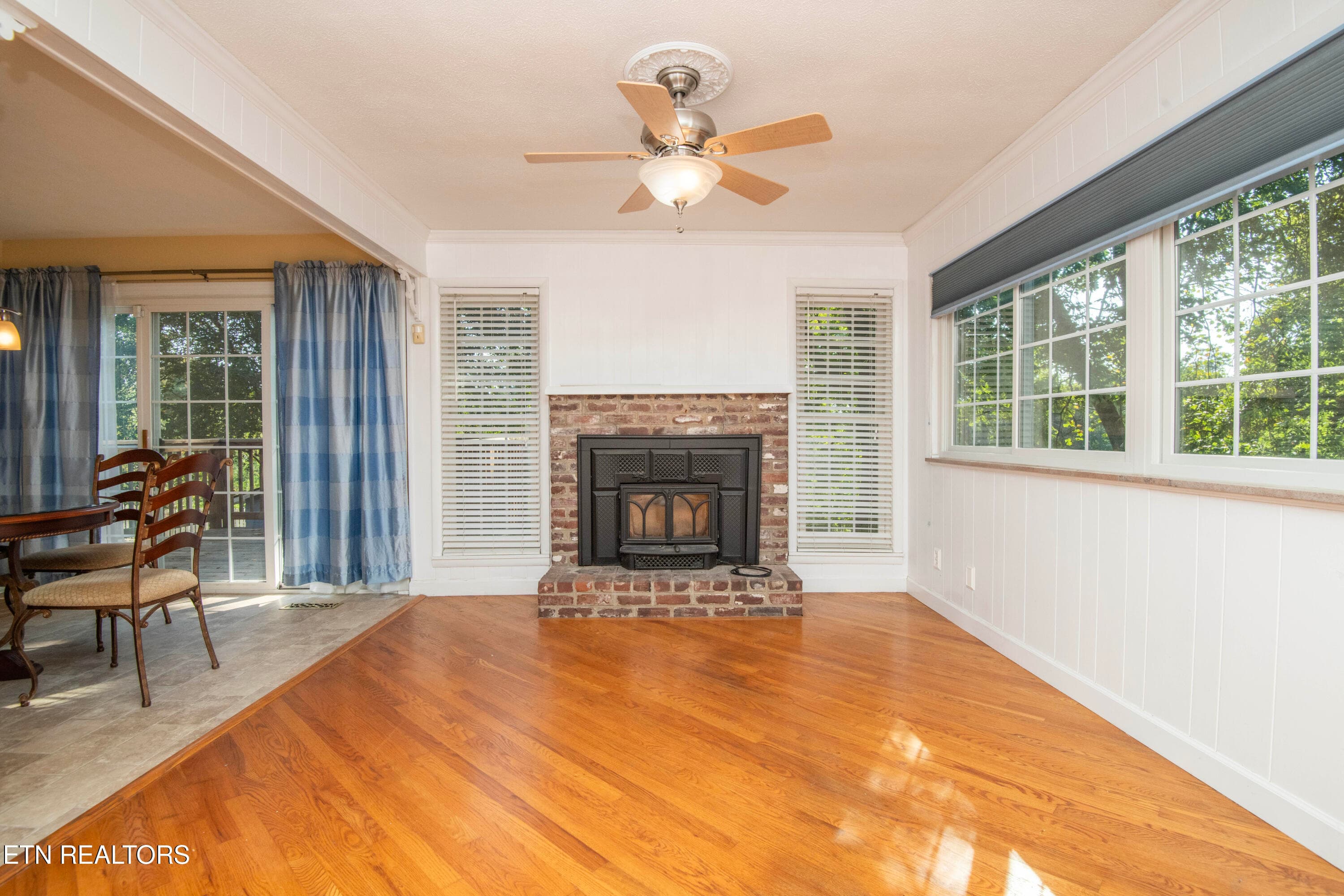 Great Room to Breakfast Room - 7608 Sabre Drive, Knoxville, TN 37919, Knoxville
