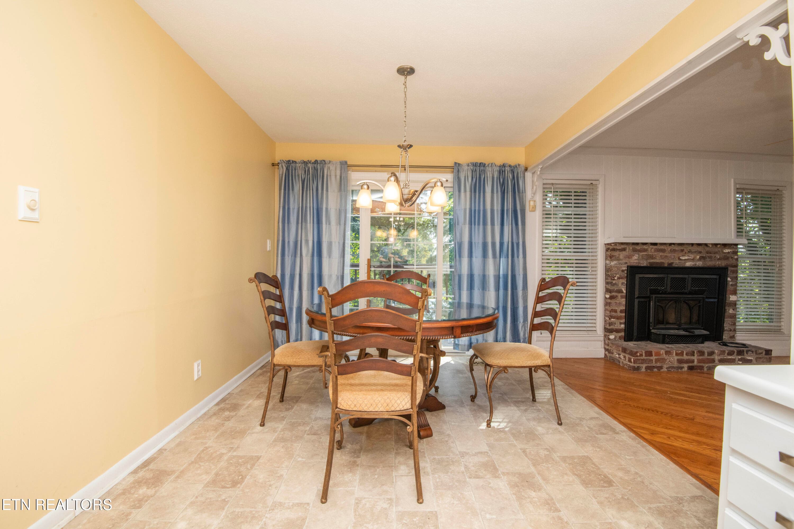 Kitchen to Breakfast Nook - 7608 Sabre Drive, Knoxville, TN 37919, Knoxville