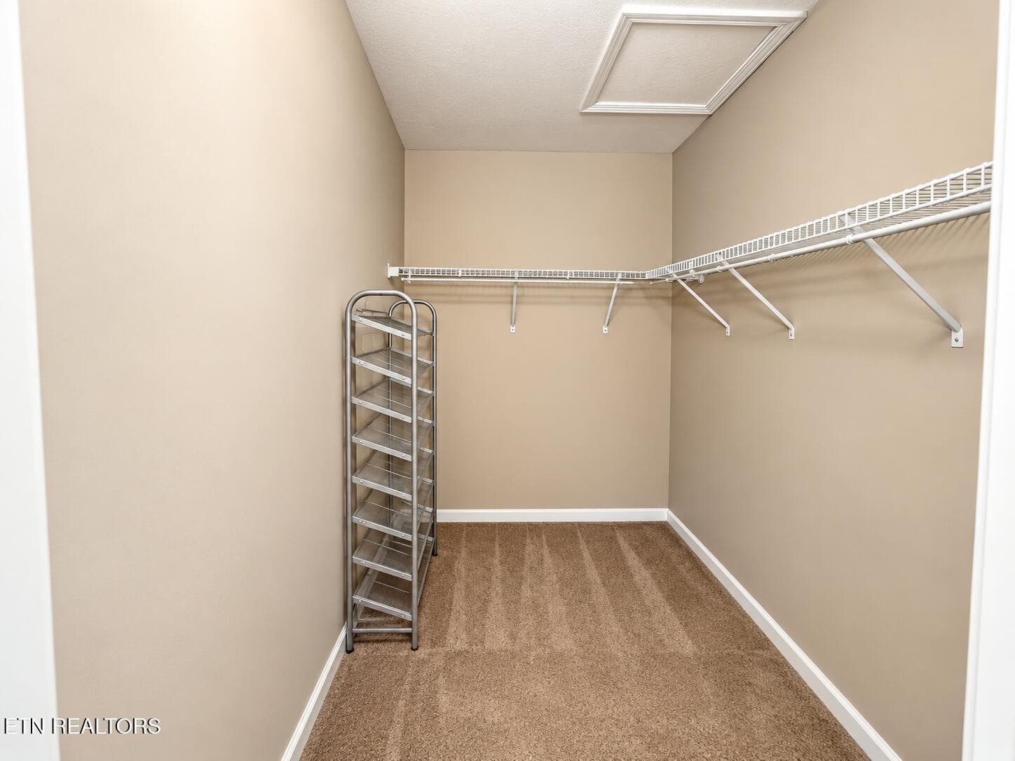 Walk in closet - 948 Micro Way 1, Knoxville, TN 37912, Knoxville