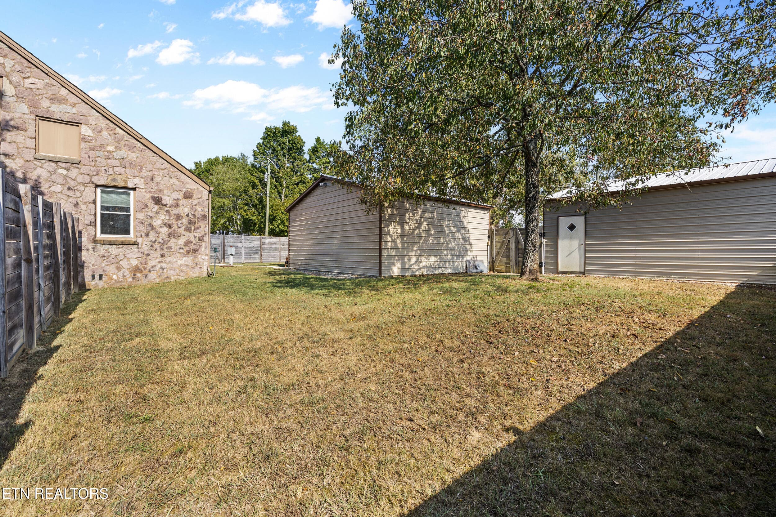 12_1301 tazwell pike-37 - 1301 Tazewell Pike, Plainview, TN 37721, Plainview