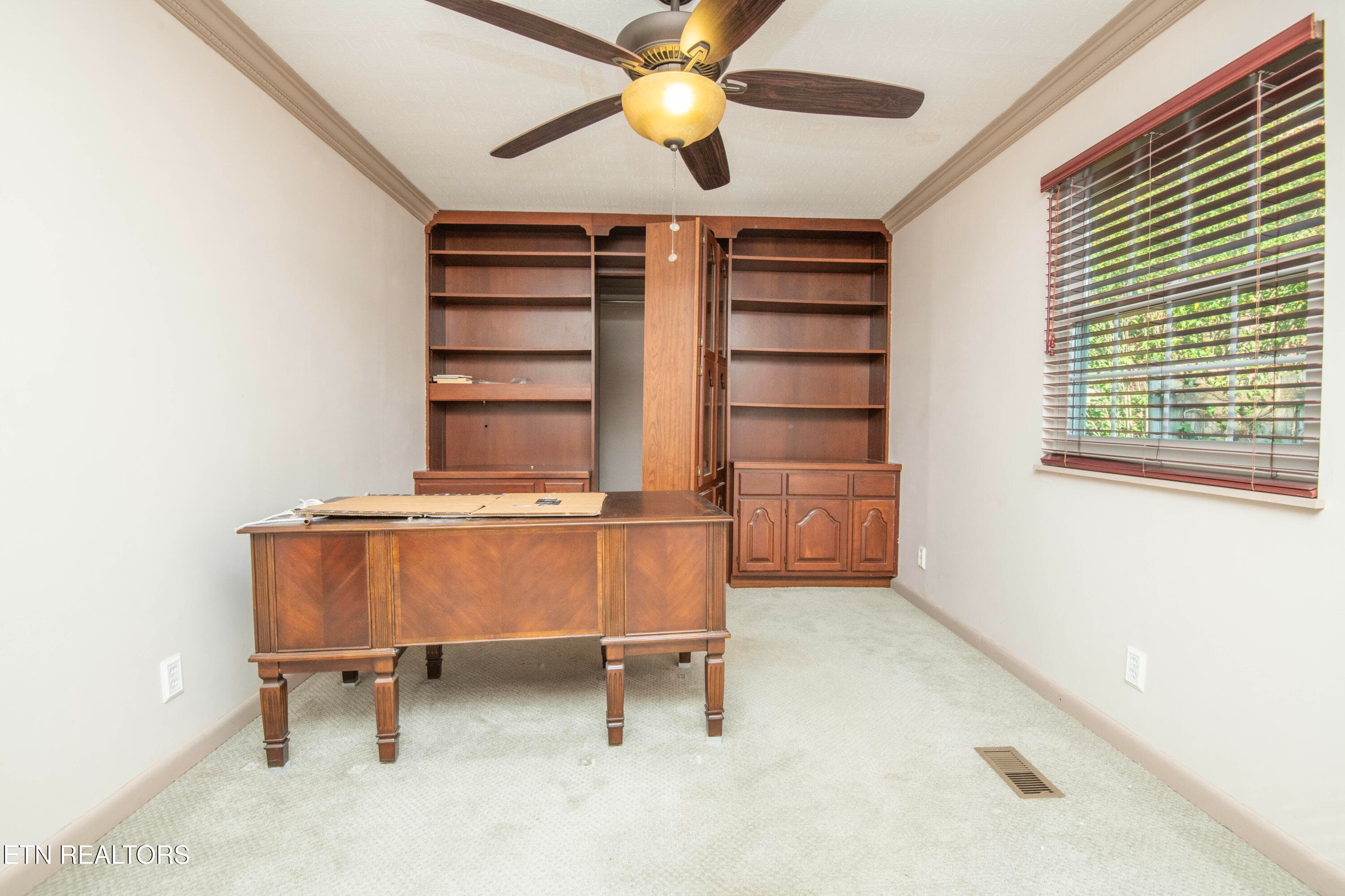 Office - 7608 Sabre Drive, Knoxville, TN 37919, Knoxville