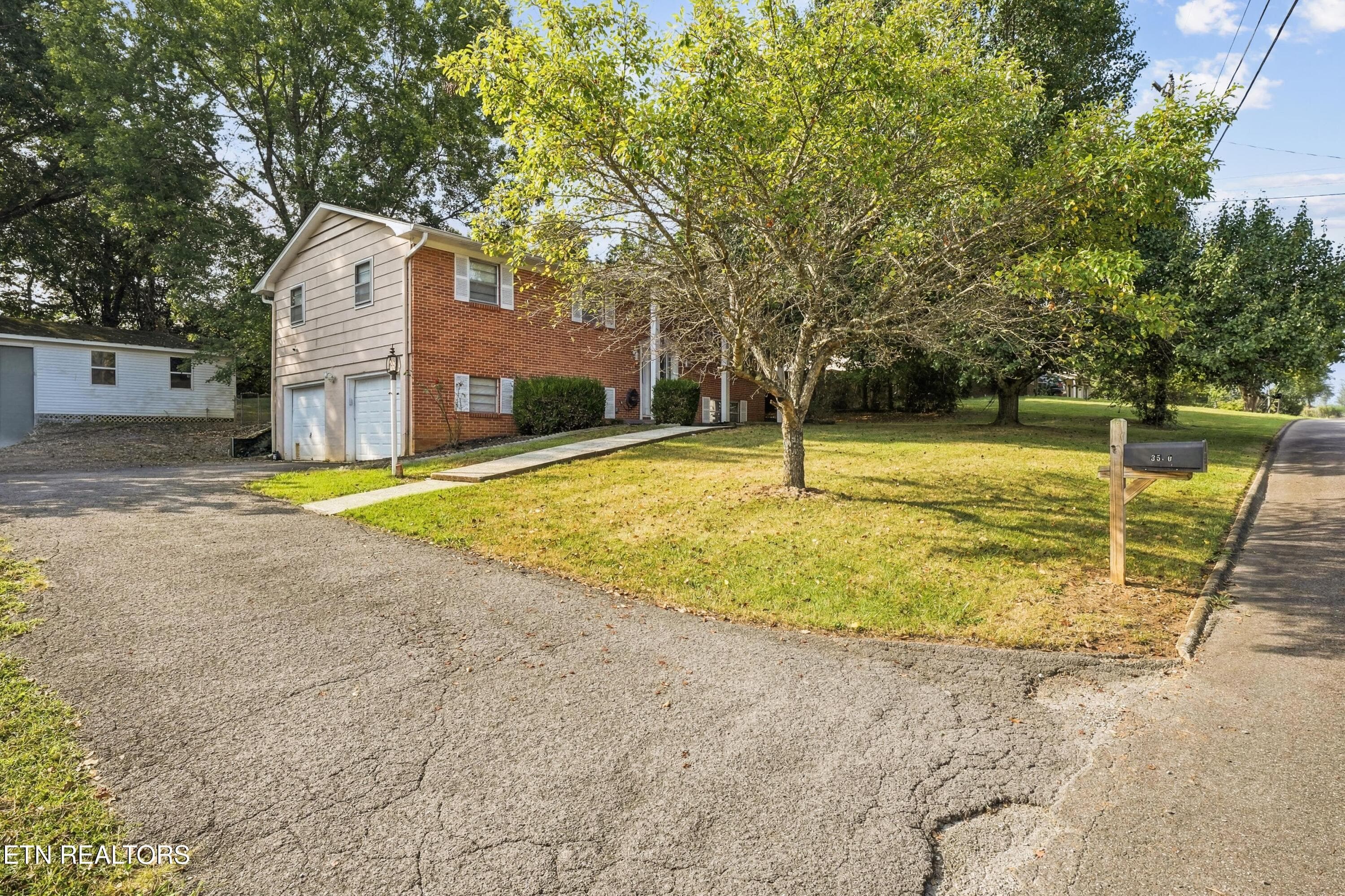 IMG_0389 - 3500 S Fountaincrest Drive, Knoxville, TN 37918, Knoxville