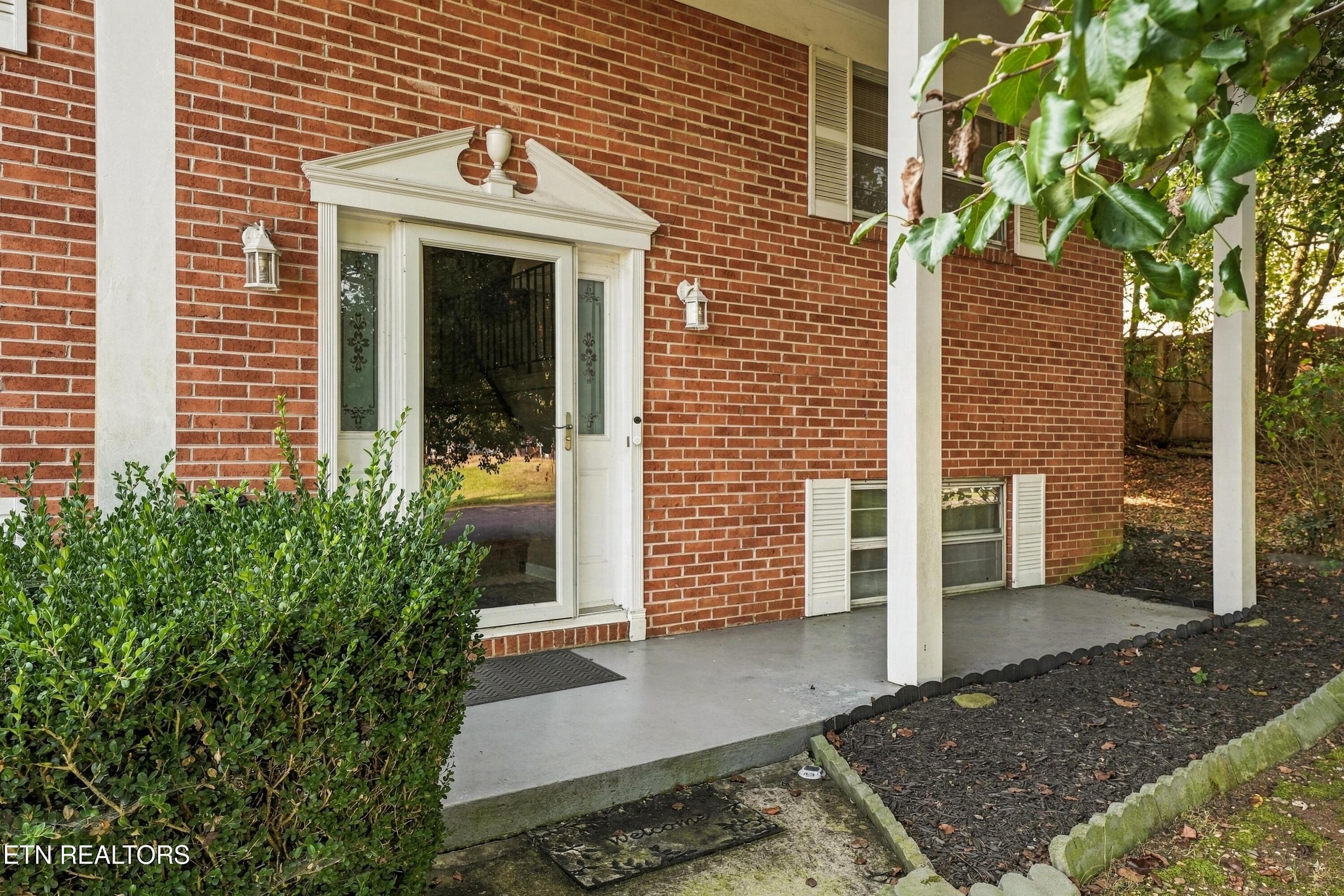 IMG_0390 - 3500 S Fountaincrest Drive, Knoxville, TN 37918, Knoxville