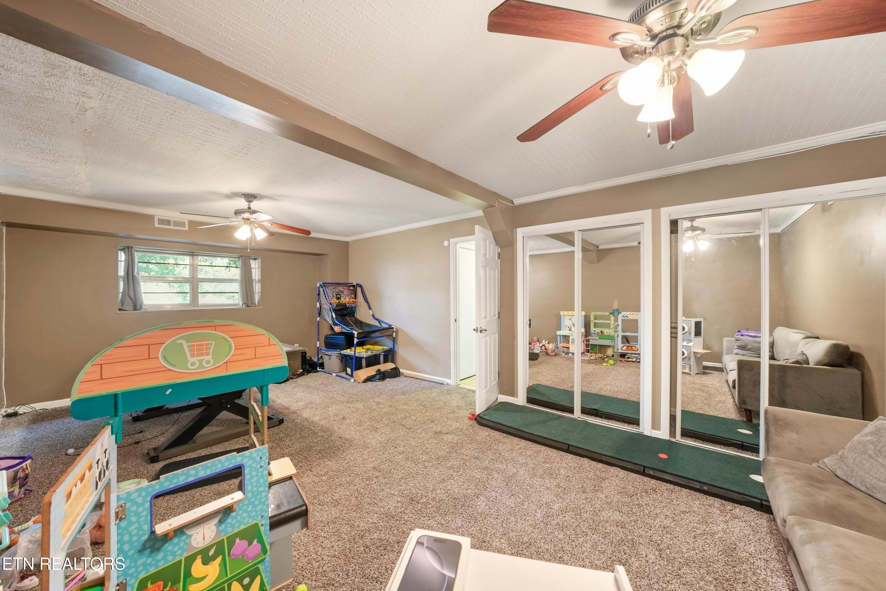 IMG_0412 - 3500 S Fountaincrest Drive, Knoxville, TN 37918, Knoxville