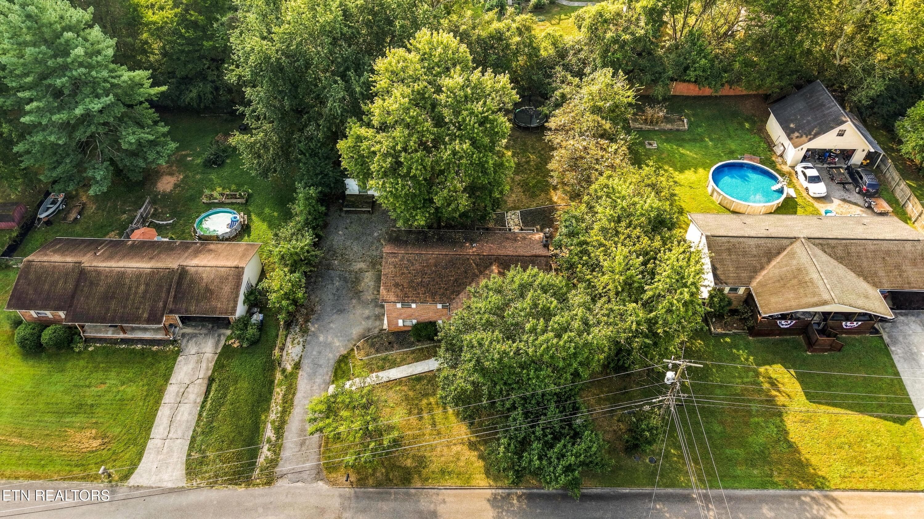 IMG_0422 - 3500 S Fountaincrest Drive, Knoxville, TN 37918, Knoxville