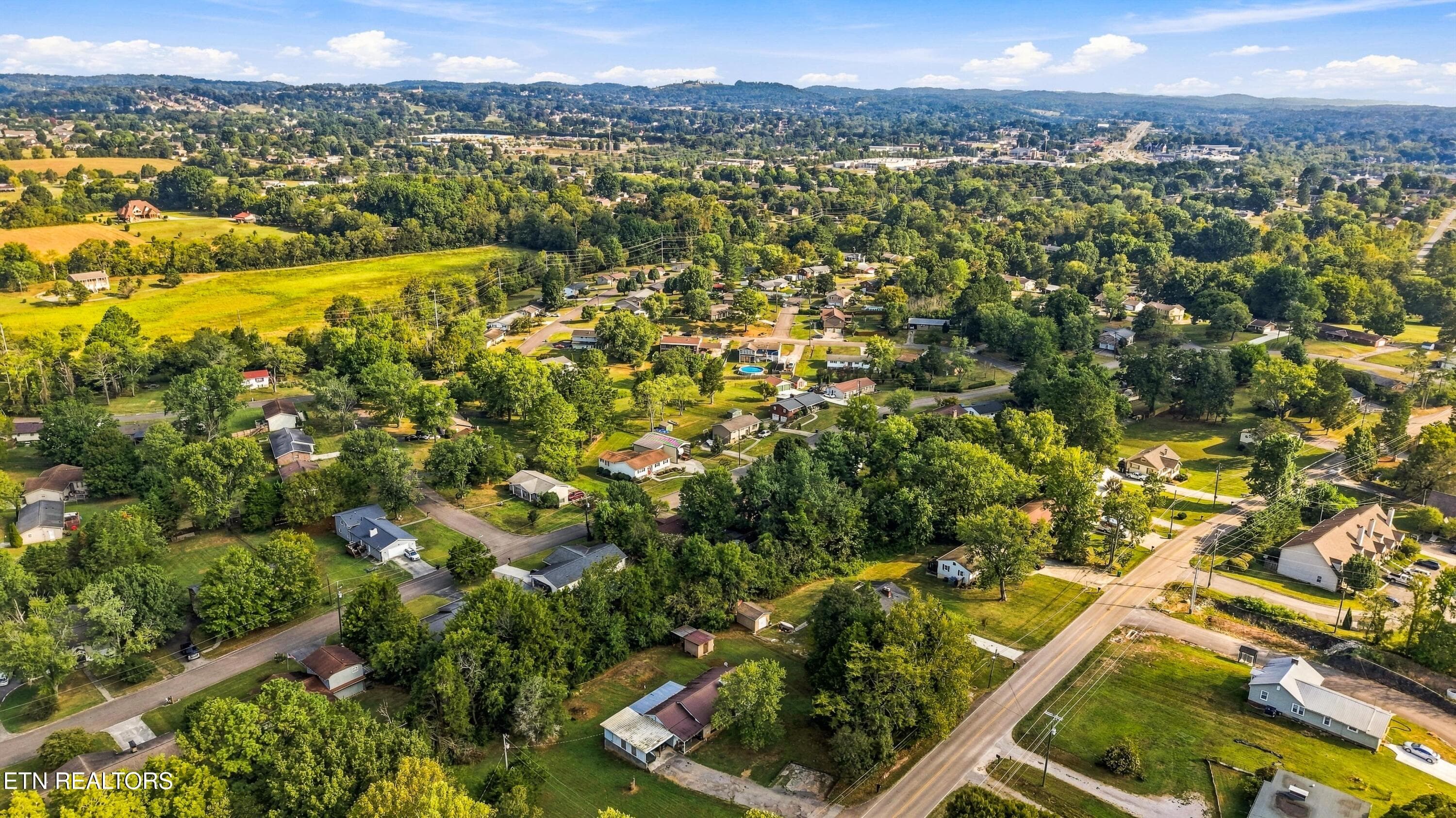 IMG_0424 - 3500 S Fountaincrest Drive, Knoxville, TN 37918, Knoxville