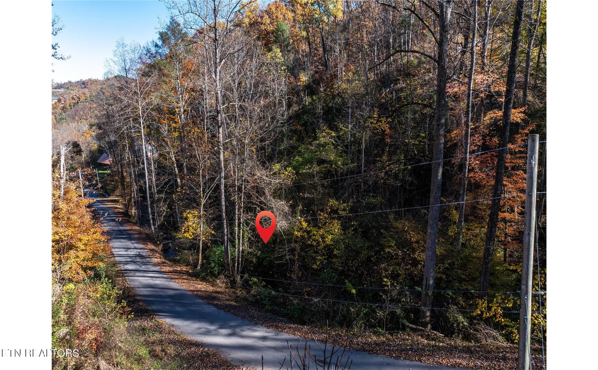 1032 Deep Hollow Rd, Gatlinburg, TN 37738