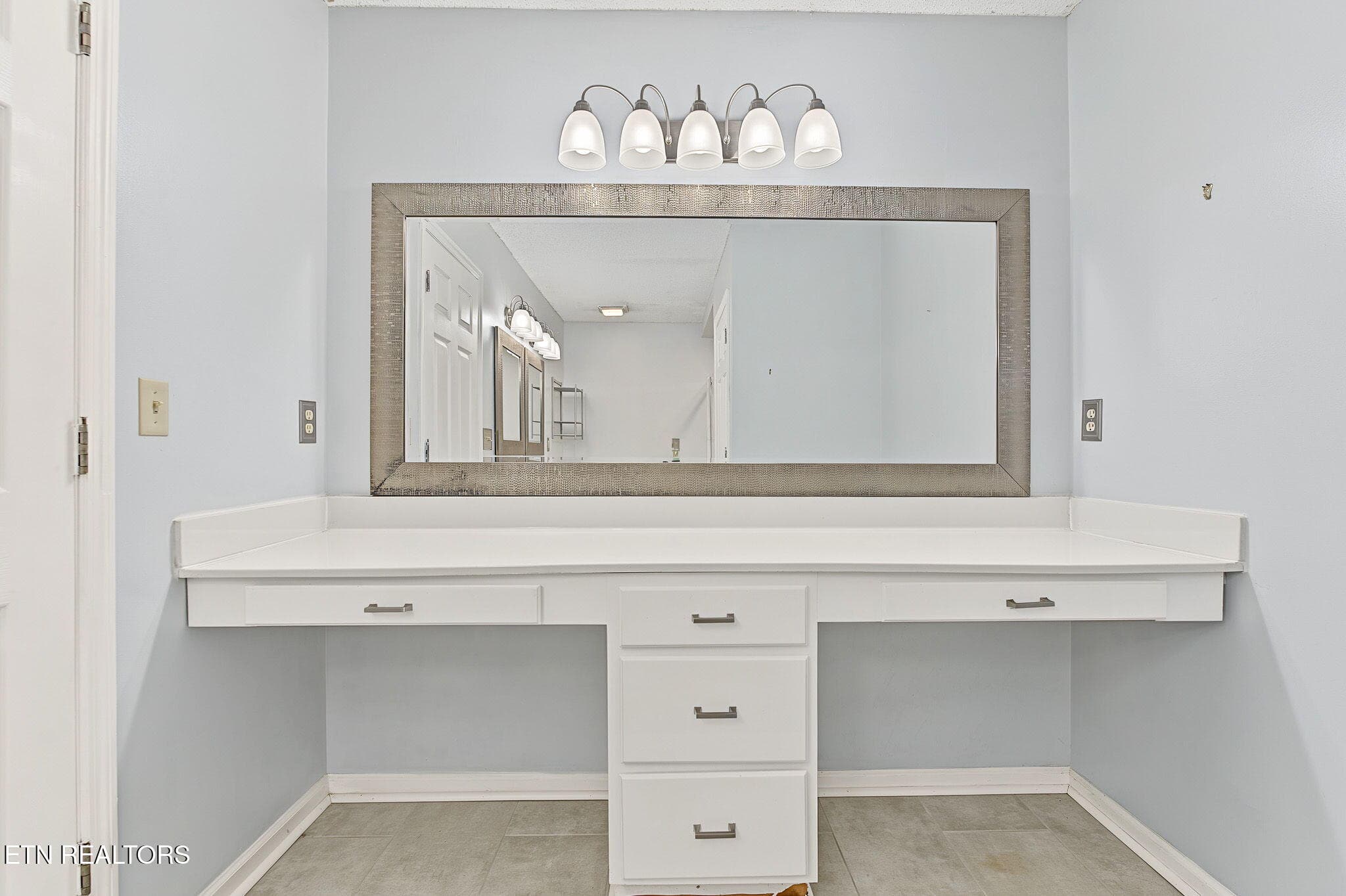 39-web-or-mls-1020-cox-trail-pl - 1020 Cox Trail Place, Kingsport, TN 37660, Kingsport