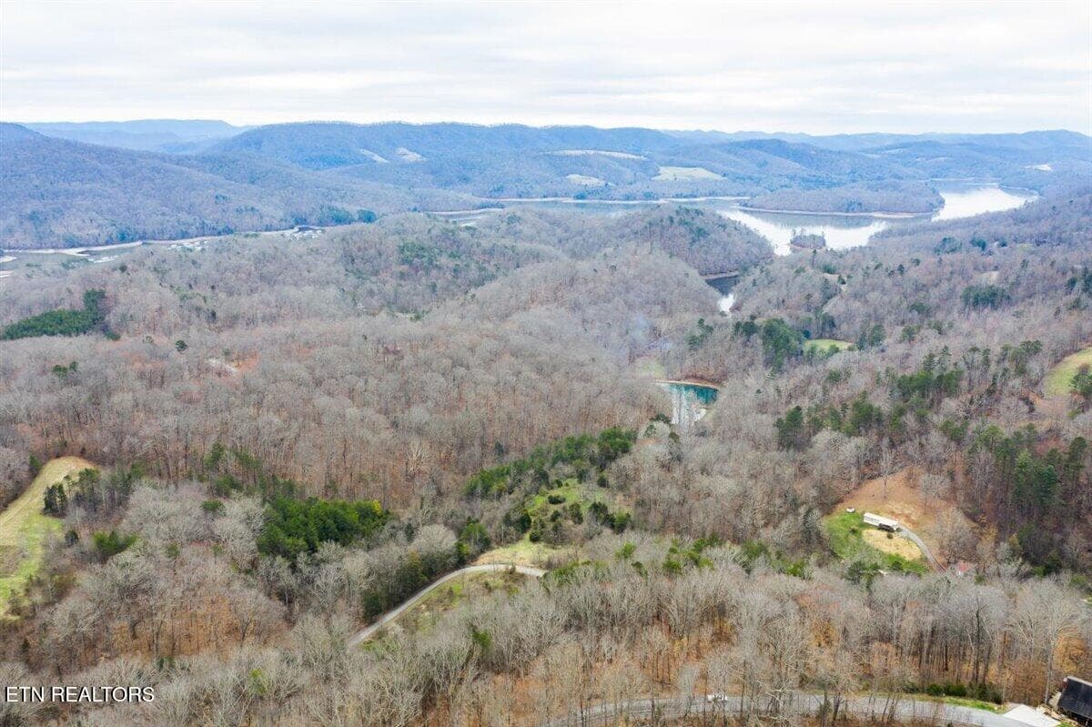 Surrounded by rolling mountains - Lot 565 Tortoiseshell Circle, New Tazewell, TN 37825, New Tazewell