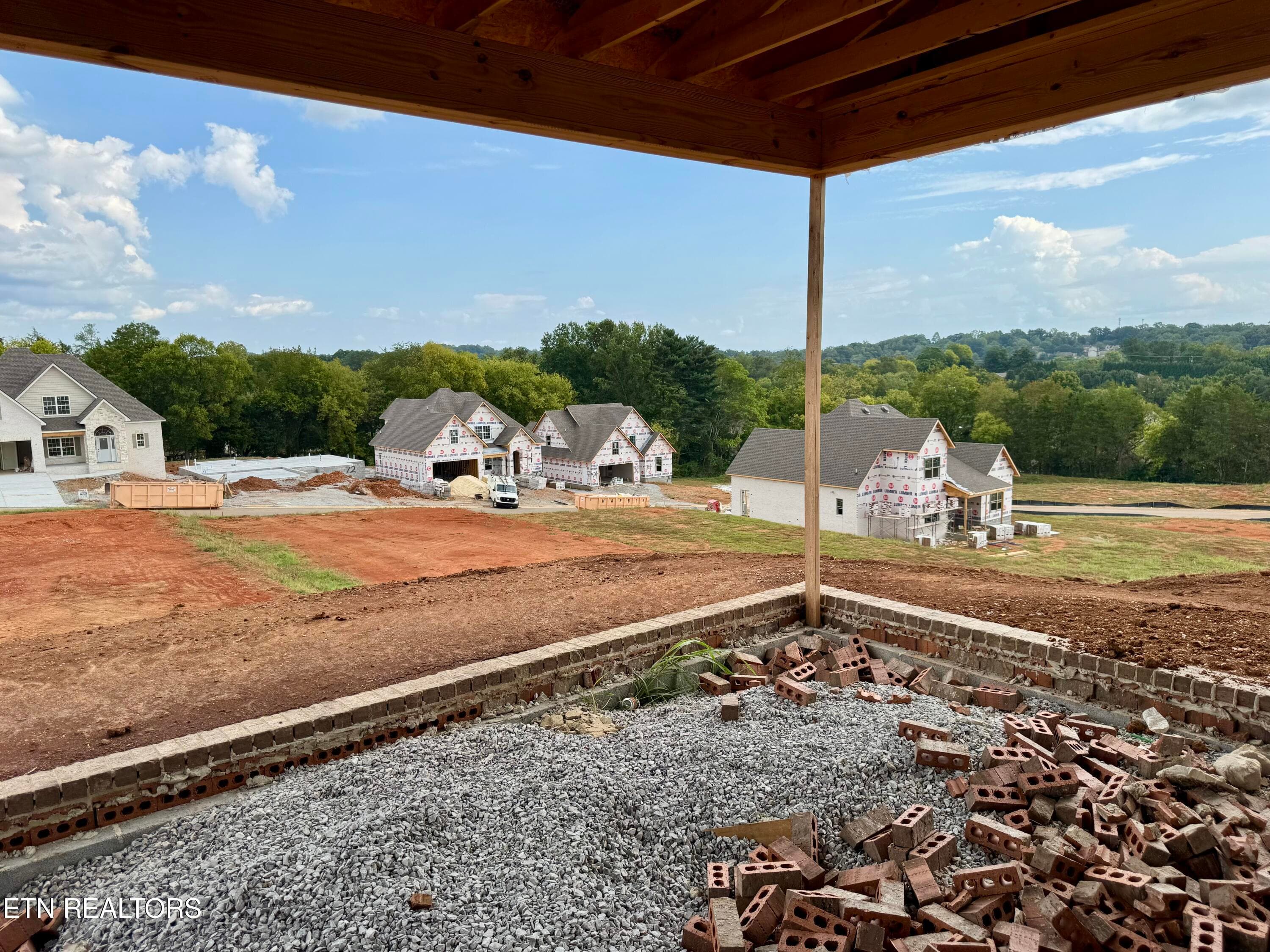 Covered Patio - 326 Rugby Manor Lane, Knoxville, TN 37923, Knoxville