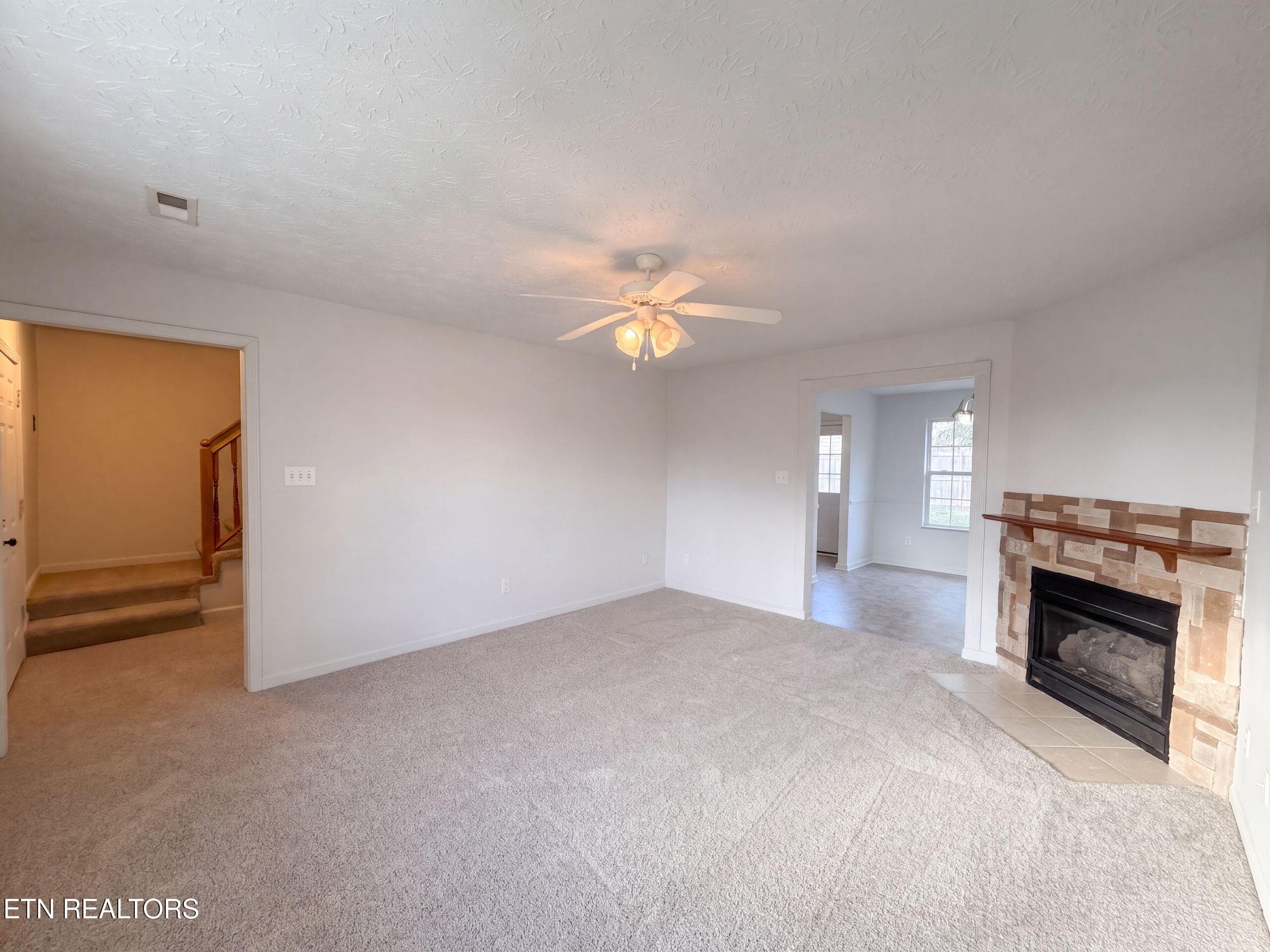 listing_2 - 7111 Pinecroft Lane, Knoxville, TN 37914, Knoxville