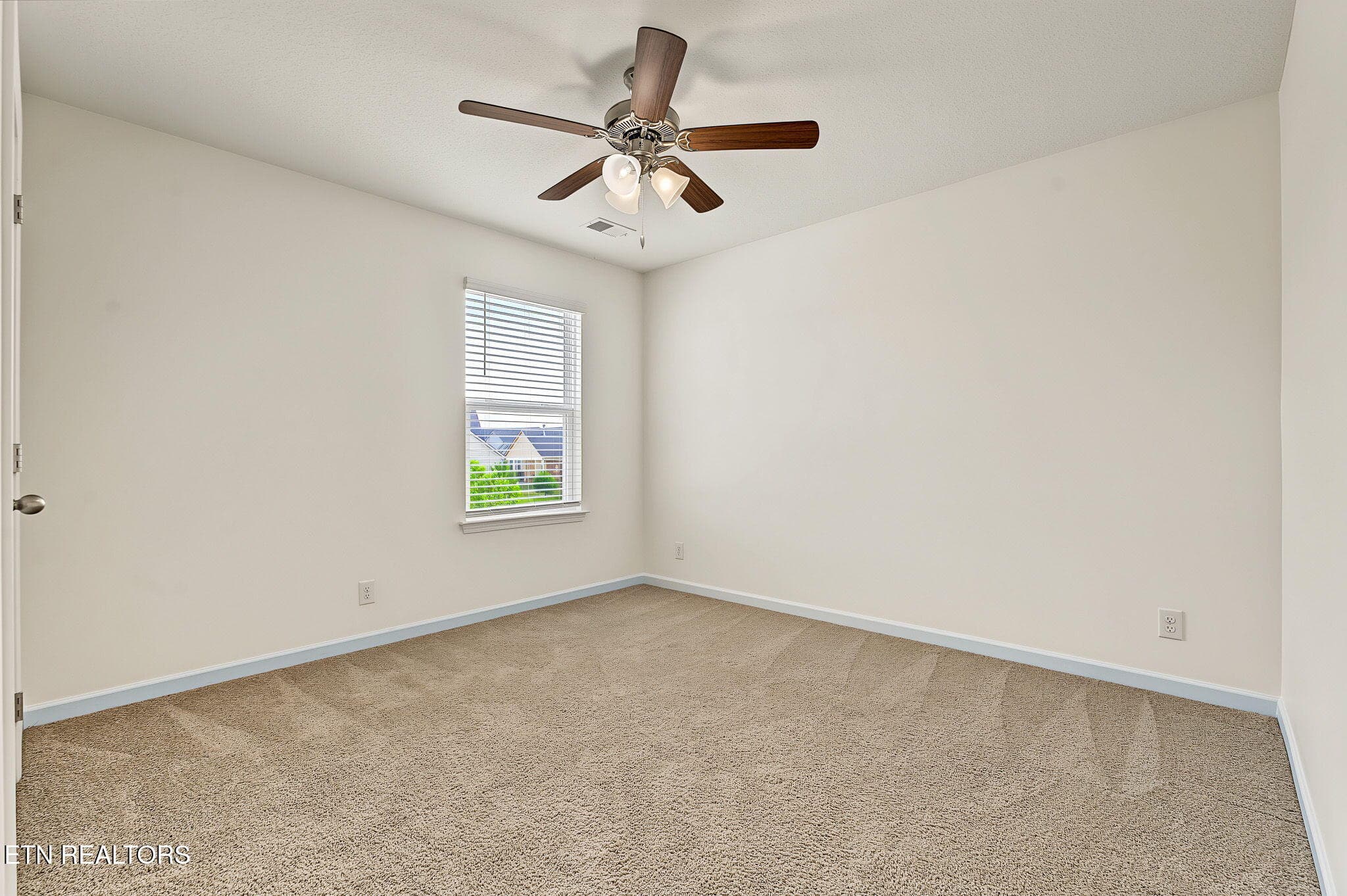 7-web-or-mls-4777-willow-bluff-cir - 4777 Willow Bluff Circle, Knoxville, TN 37914, Knoxville