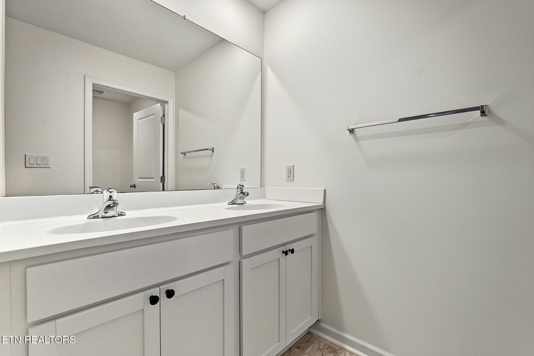 9-web-or-mls-4777-willow-bluff-cir - 4777 Willow Bluff Circle, Knoxville, TN 37914, Knoxville