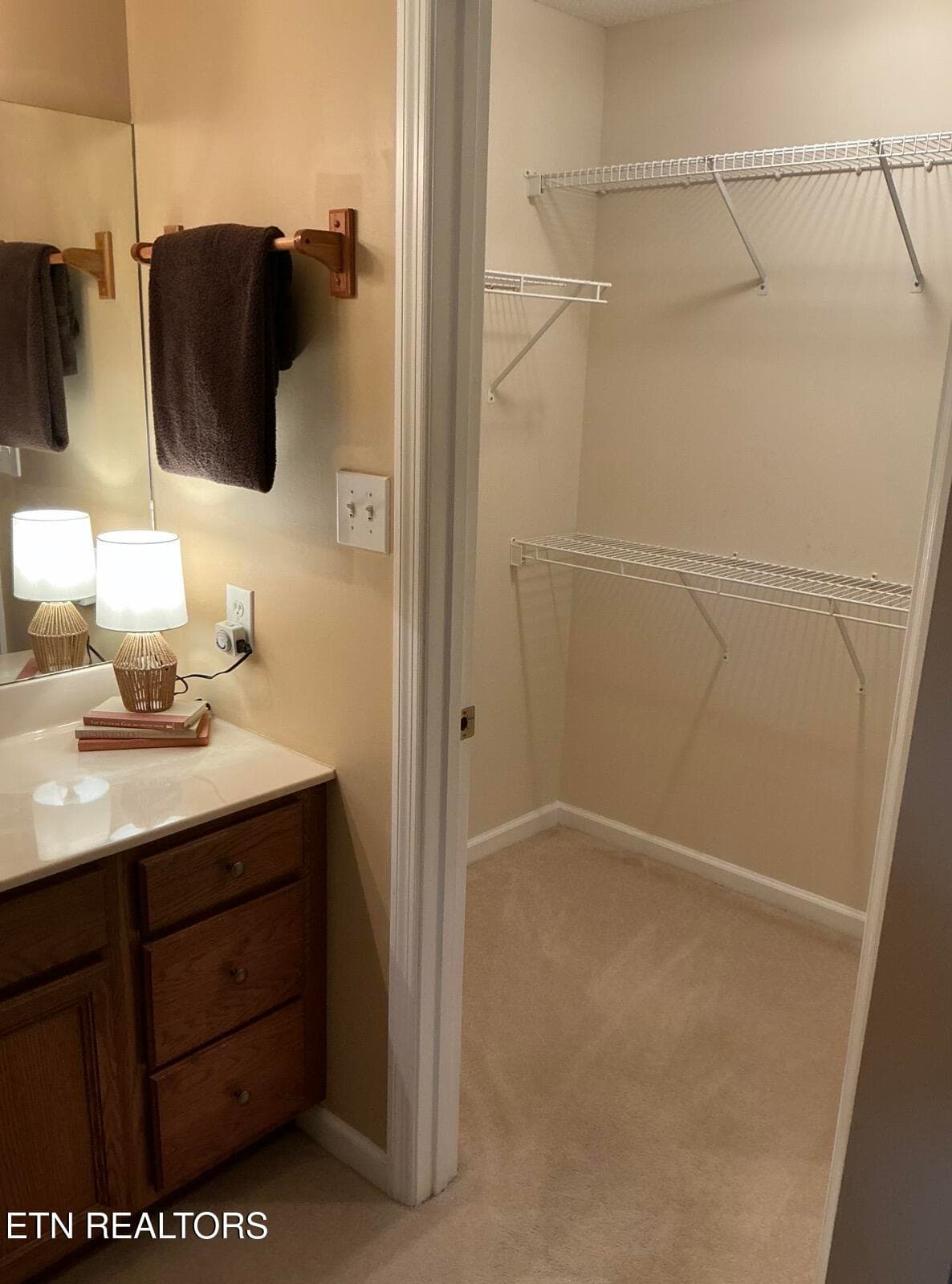 2828 Knob Creek - 2828 Knob Creek Lane, Knoxville, TN 37912, Knoxville