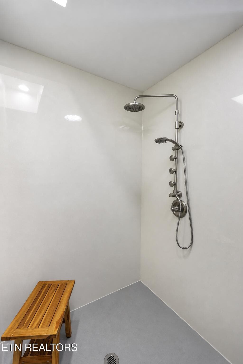 6F9B3171-8DBD-40A9-96CF-0E8A0576E04F - 2112 Carpenters Grade Rd, Maryville, TN 37803