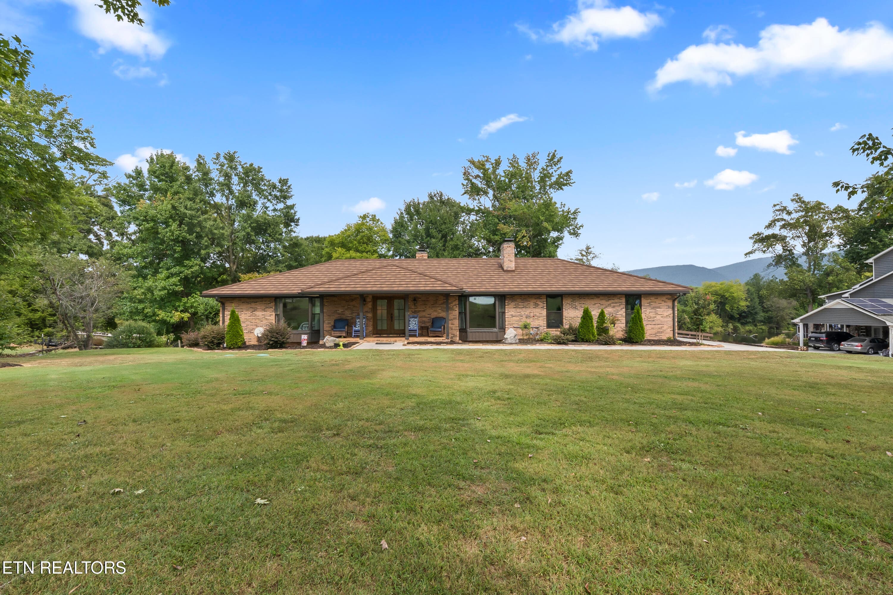 240 McClary Drive, Benton, TN 37307