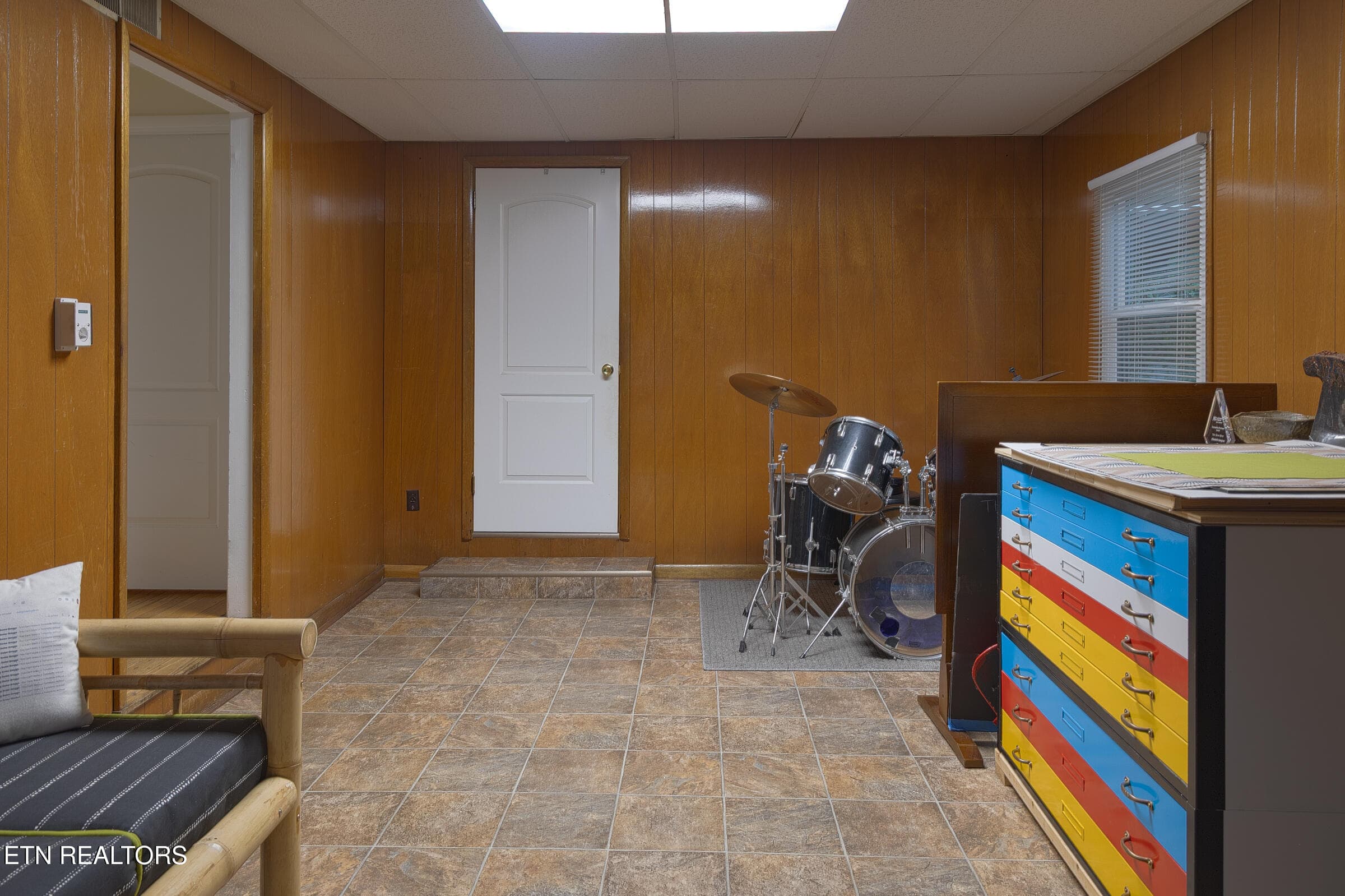 Backroom2 - 1016 Oglewood Ave, Knoxville, TN 37917, Knoxville