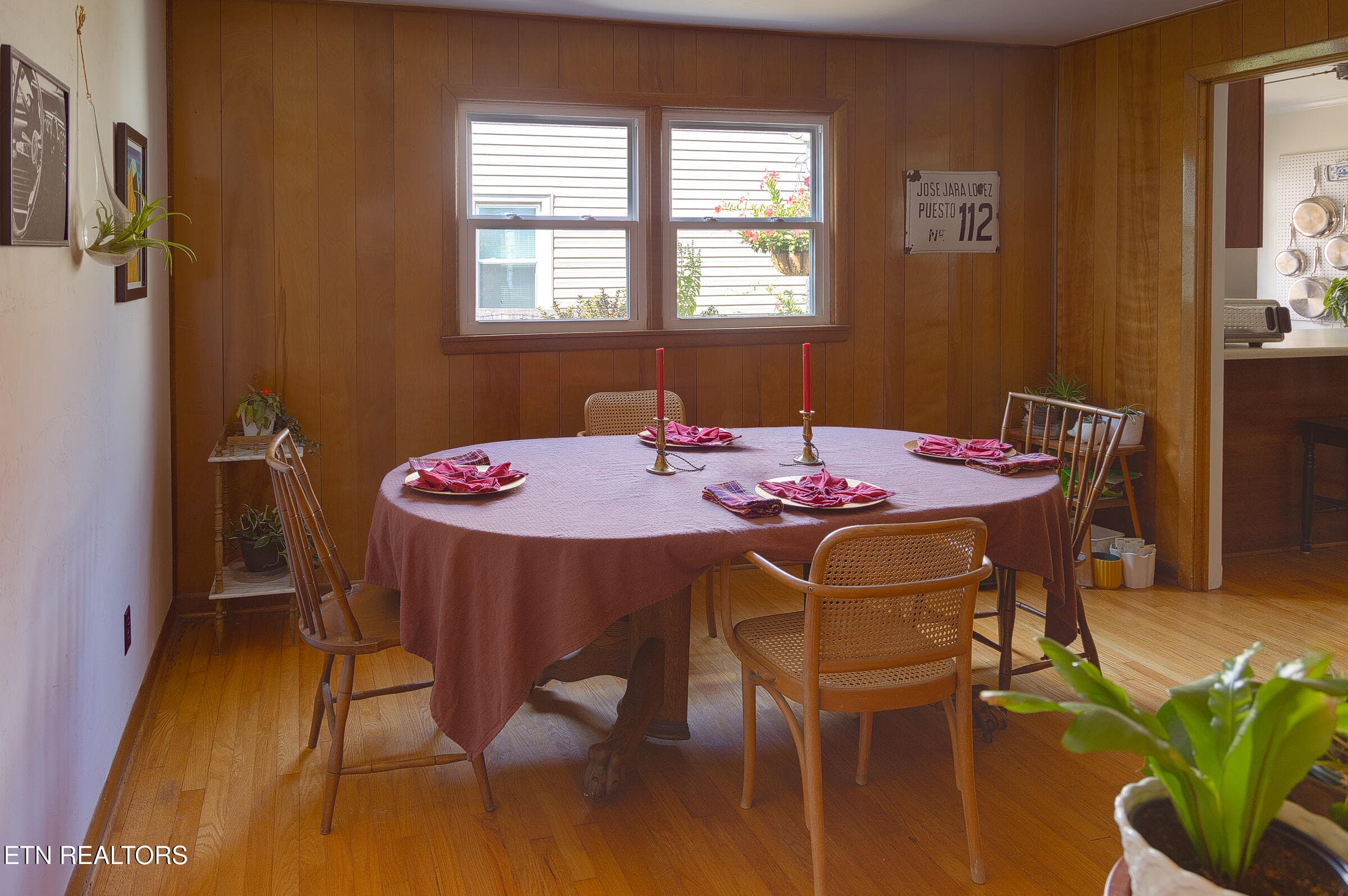 DiningRoom2 - 1016 Oglewood Ave, Knoxville, TN 37917, Knoxville