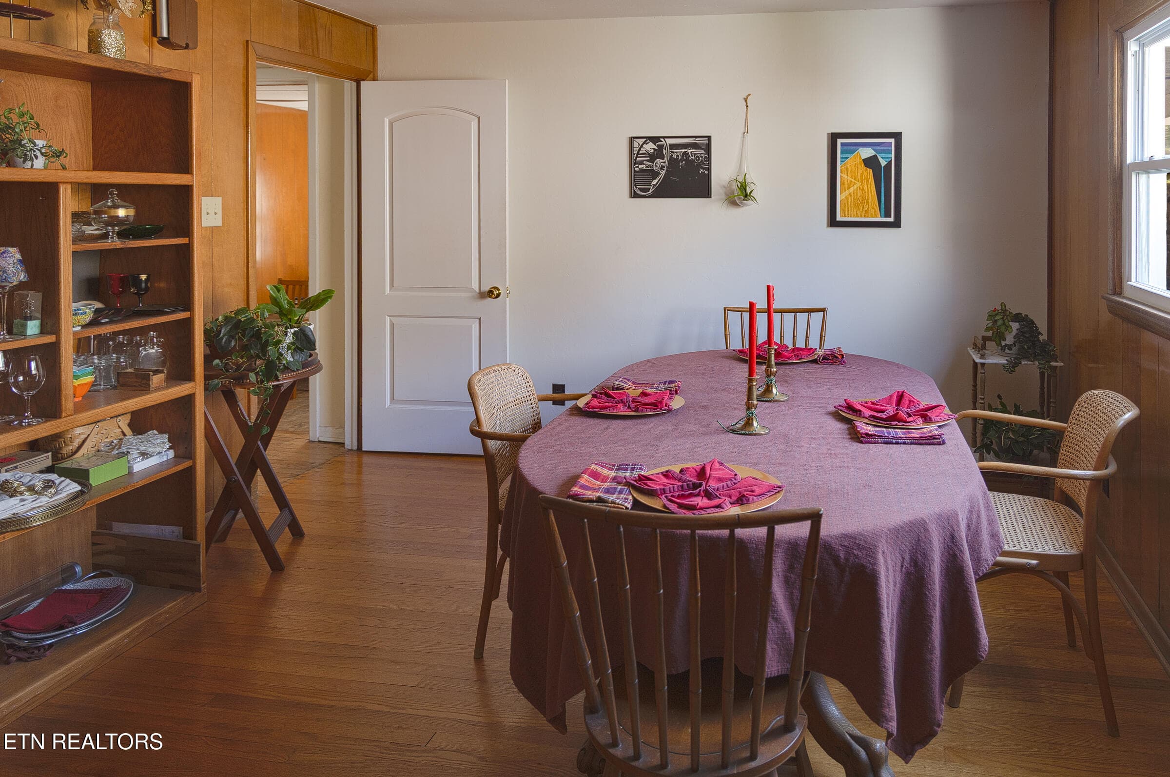 DiningRoom1 - 1016 Oglewood Ave, Knoxville, TN 37917, Knoxville