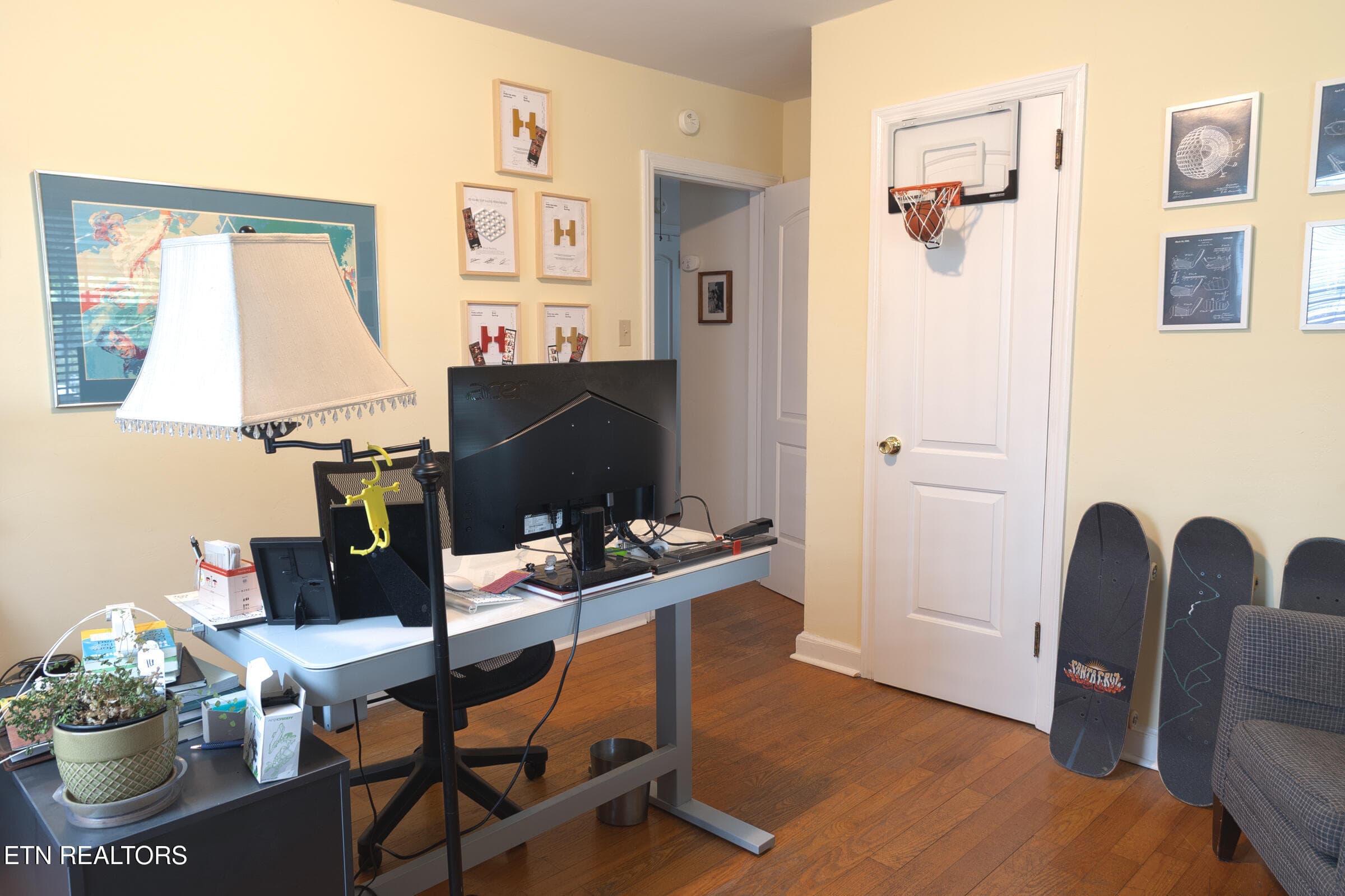 FrontBedroom2 - 1016 Oglewood Ave, Knoxville, TN 37917, Knoxville