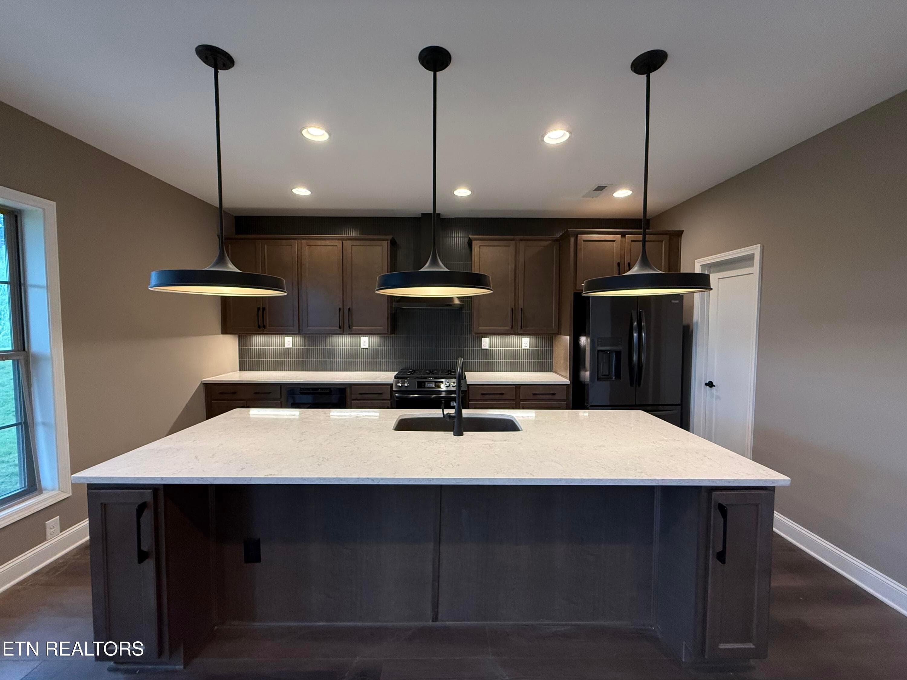 Kitchen - 1822 Hickory Reserve Rd, Knoxville, TN 37932, Knoxville